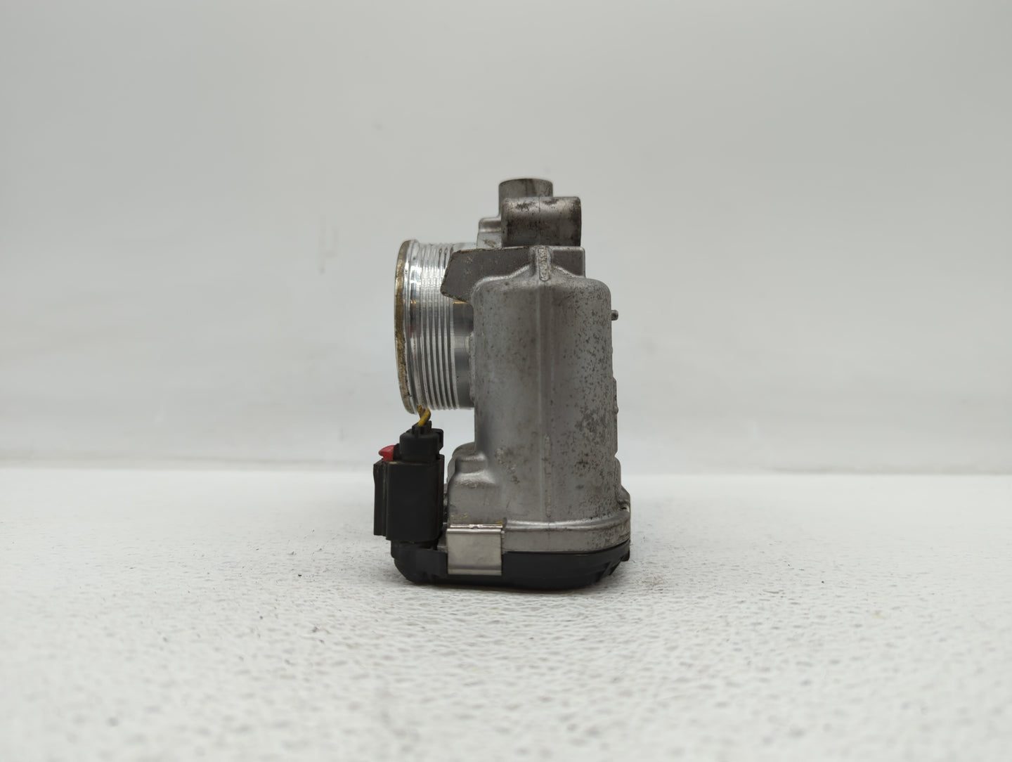 2014-2019 Ford Fusion Throttle Body P/N:DS7E-9F991-BB Fits Fits 2014 2015 2016 2017 2018 2019 OEM Used Auto Parts - Oemuseda