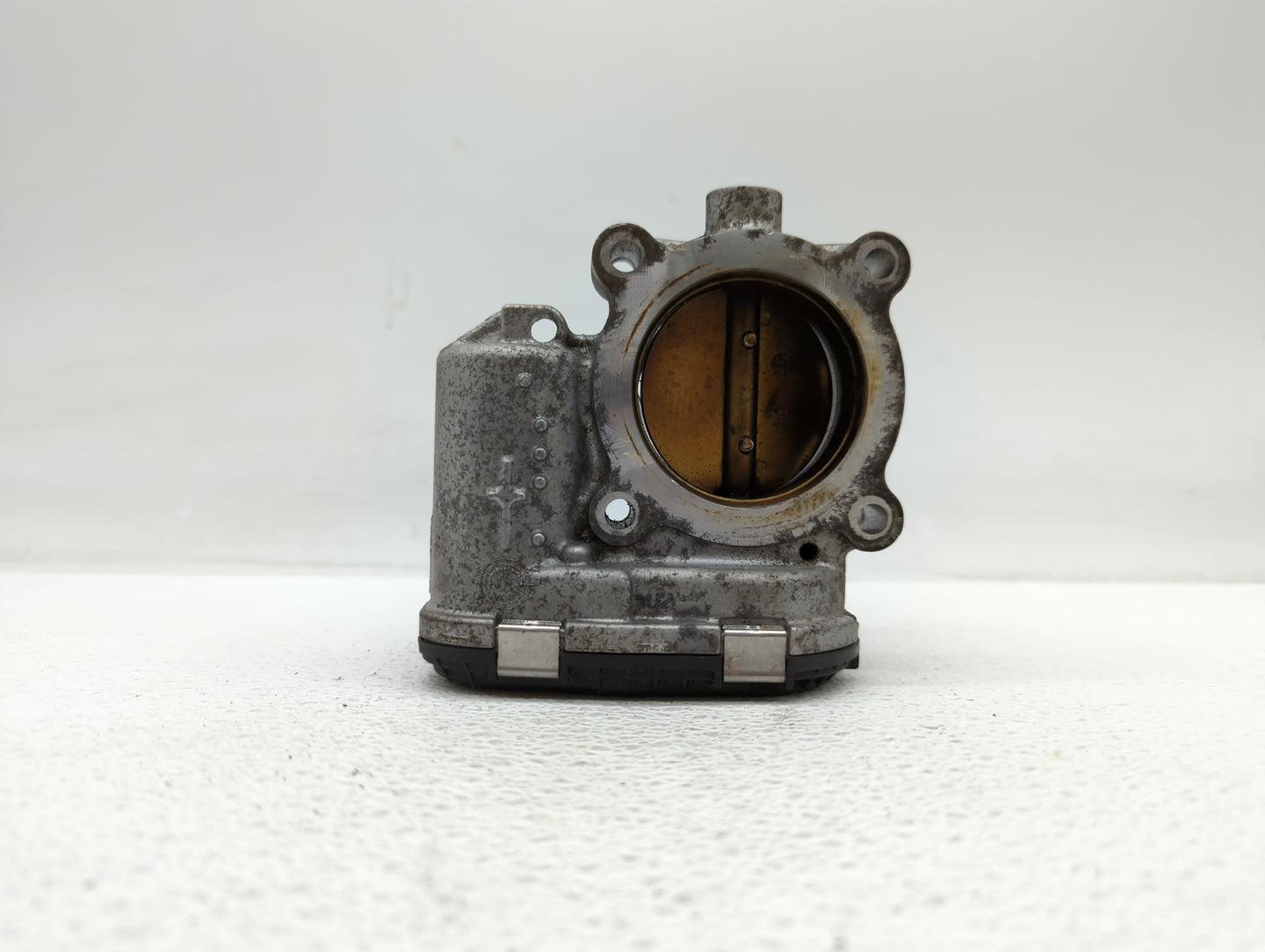 2014-2019 Ford Fusion Throttle Body P/N:DS7E-9F991-BB Fits Fits 2014 2015 2016 2017 2018 2019 OEM Used Auto Parts - Oemuseda