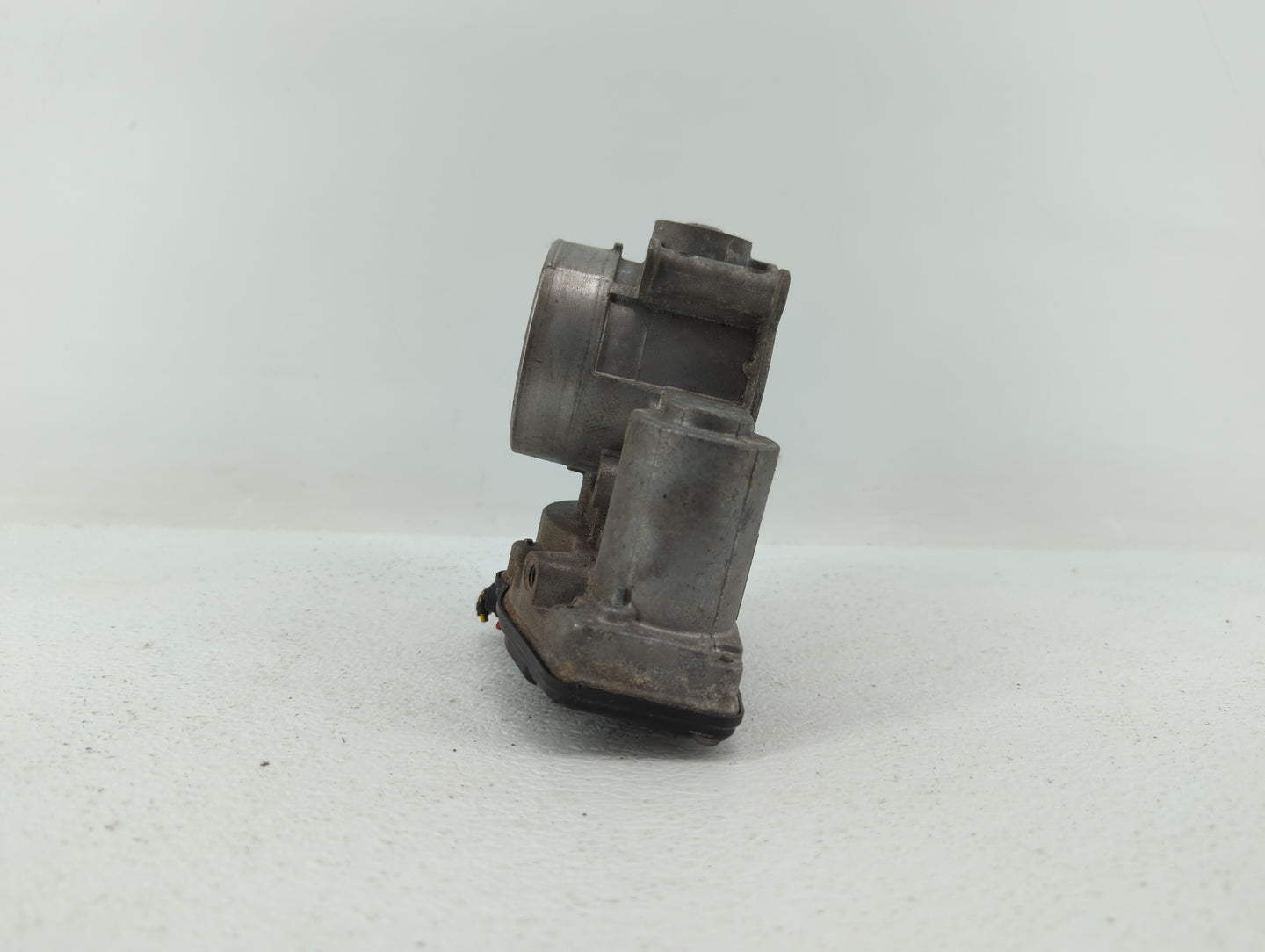 2013-2019 Ford Fusion Throttle Body P/N:DS7E-9F991-AF DS7E-9F991-AK Fits Fits 2013 2014 2015 2016 2017 2018 2019 2020 OEM Us