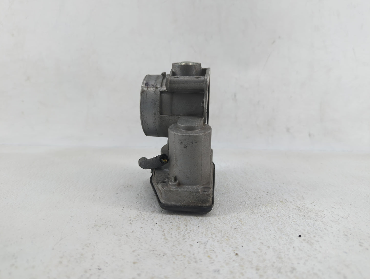 2013-2019 Ford Fusion Throttle Body P/N:DS7E-9F991-AK DS7E-9F991-AD Fits Fits 2013 2014 2015 2016 2017 2018 2019 2020 OEM Us