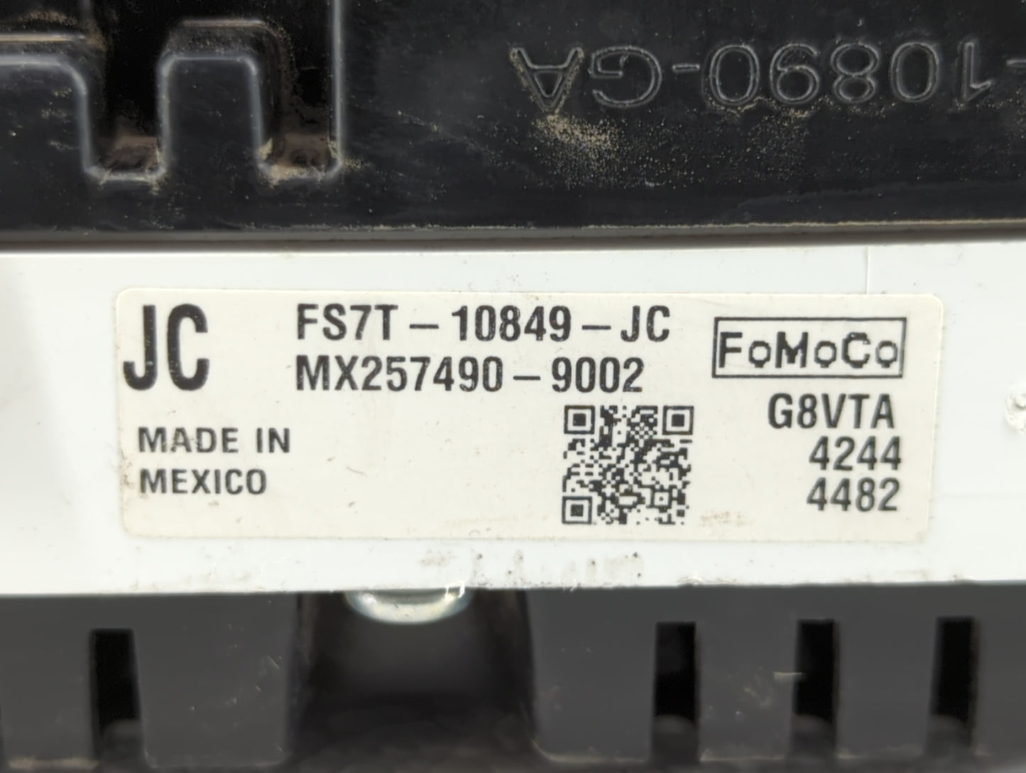 2015 Ford Fusion Instrument Cluster Speedometer Gauges P/N:FS7T-10849-JC FS7T-10849-JE, FS7T-10849-JF Fits OEM Used Auto Par
