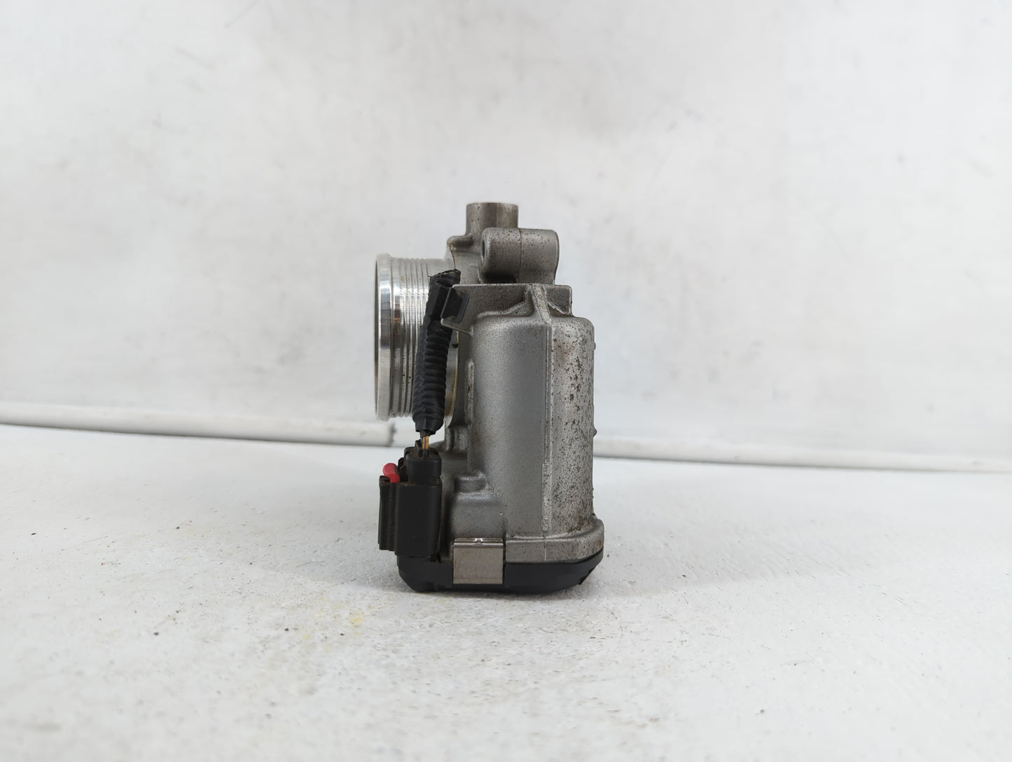 2014-2019 Ford Fusion Throttle Body P/N:0 280 750 566 DS7E-9F991-BB Fits Fits 2014 2015 2016 2017 2018 2019 OEM Used Auto Pa
