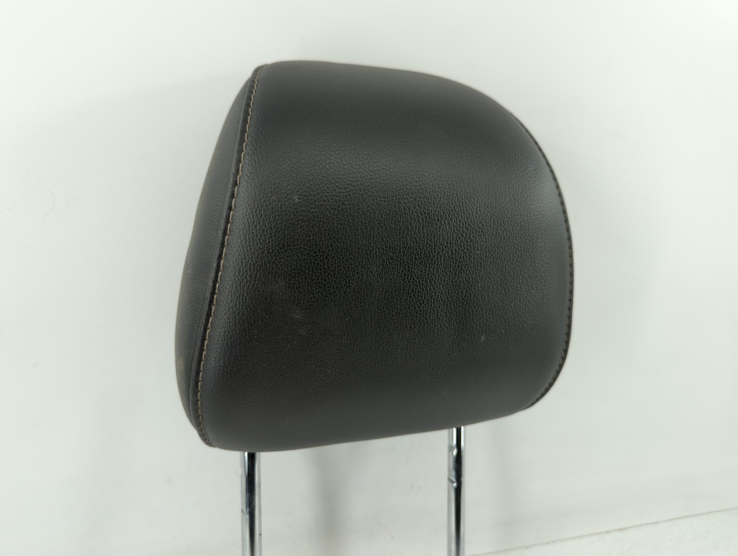 2015-2016 Ford Fusion Headrest Head Rest Rear Seat Fits Fits 2015 2016 OEM Used Auto Parts - Oemusedautoparts1.com