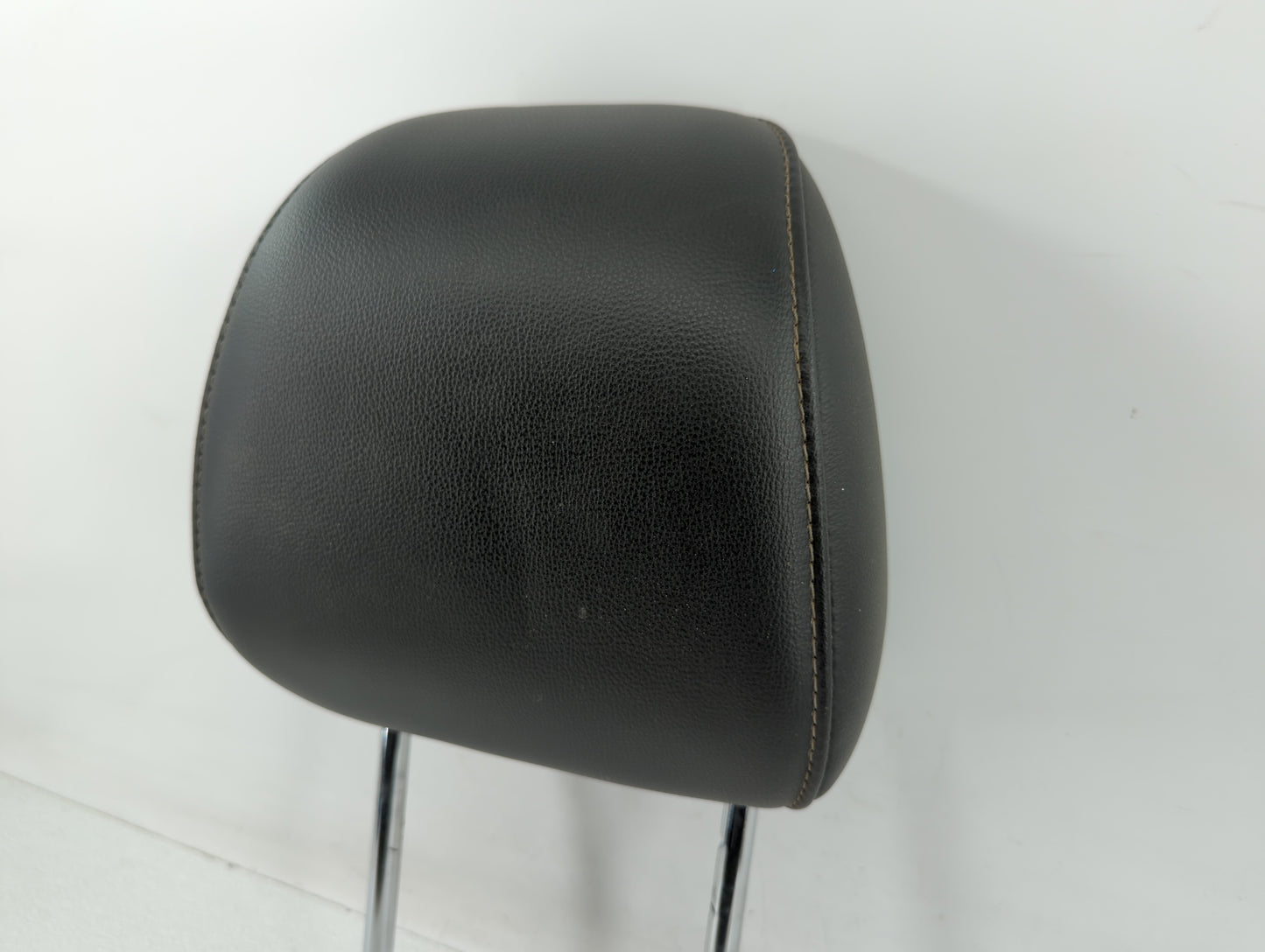 2015-2016 Ford Fusion Headrest Head Rest Rear Seat Fits Fits 2015 2016 OEM Used Auto Parts - Oemusedautoparts1.com