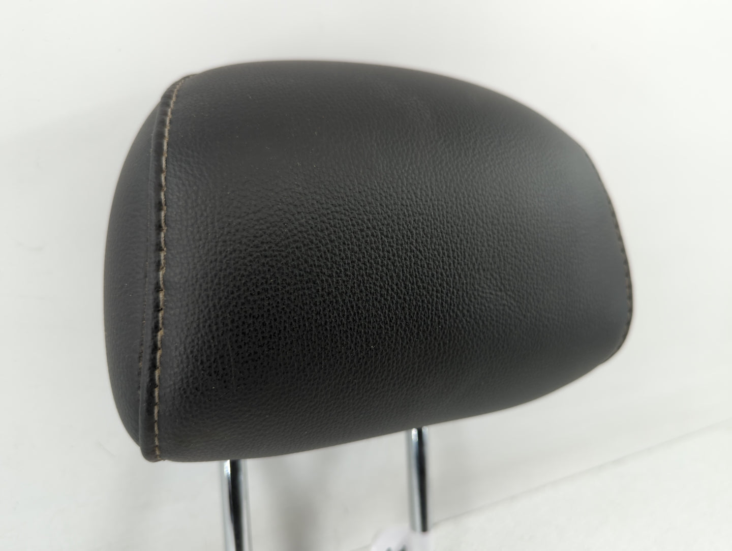 2015-2016 Ford Fusion Headrest Head Rest Rear Seat Fits Fits 2015 2016 OEM Used Auto Parts - Oemusedautoparts1.com