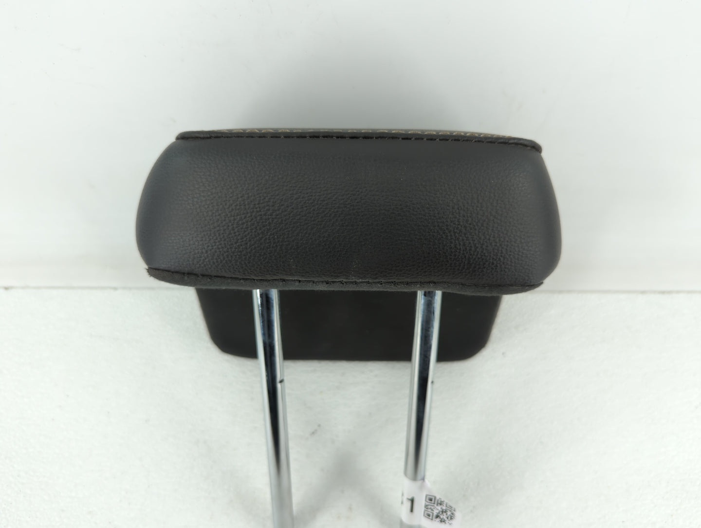2015-2016 Ford Fusion Headrest Head Rest Rear Seat Fits Fits 2015 2016 OEM Used Auto Parts - Oemusedautoparts1.com