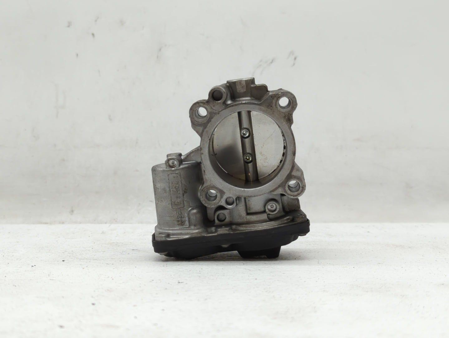 2014-2020 Ford Fusion Throttle Body P/N:DS7G-9F991-BB DS7G-9F991-CA Fits Fits 2014 2015 2016 2017 2018 2019 2020 OEM Used Au