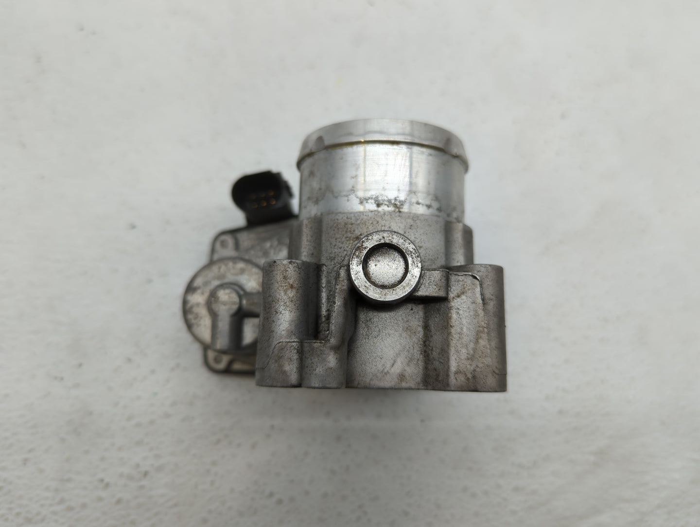 2014-2020 Ford Fusion Throttle Body P/N:DS7G-9F991-BB DS7G-9F991-CA Fits Fits 2014 2015 2016 2017 2018 2019 2020 OEM Used Au