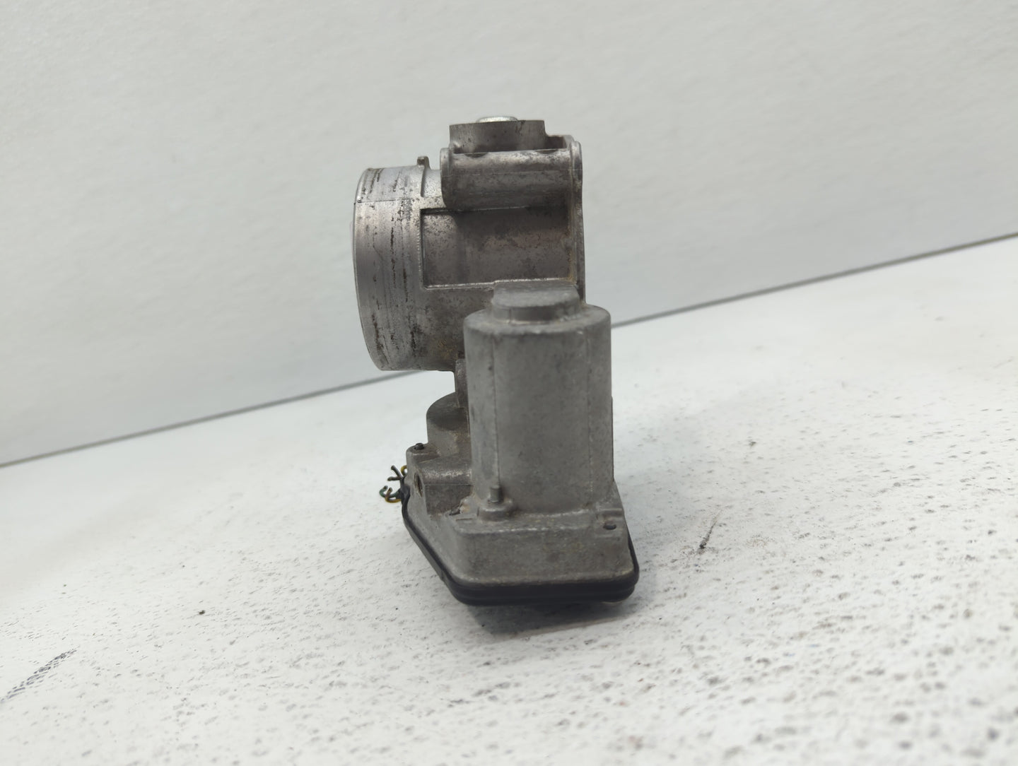 2013-2020 Ford Fusion Throttle Body P/N:DS7E-9F991-AF DS7E-9F991-BB Fits Fits 2013 2014 2015 2016 2017 2018 2019 2020 2021 2