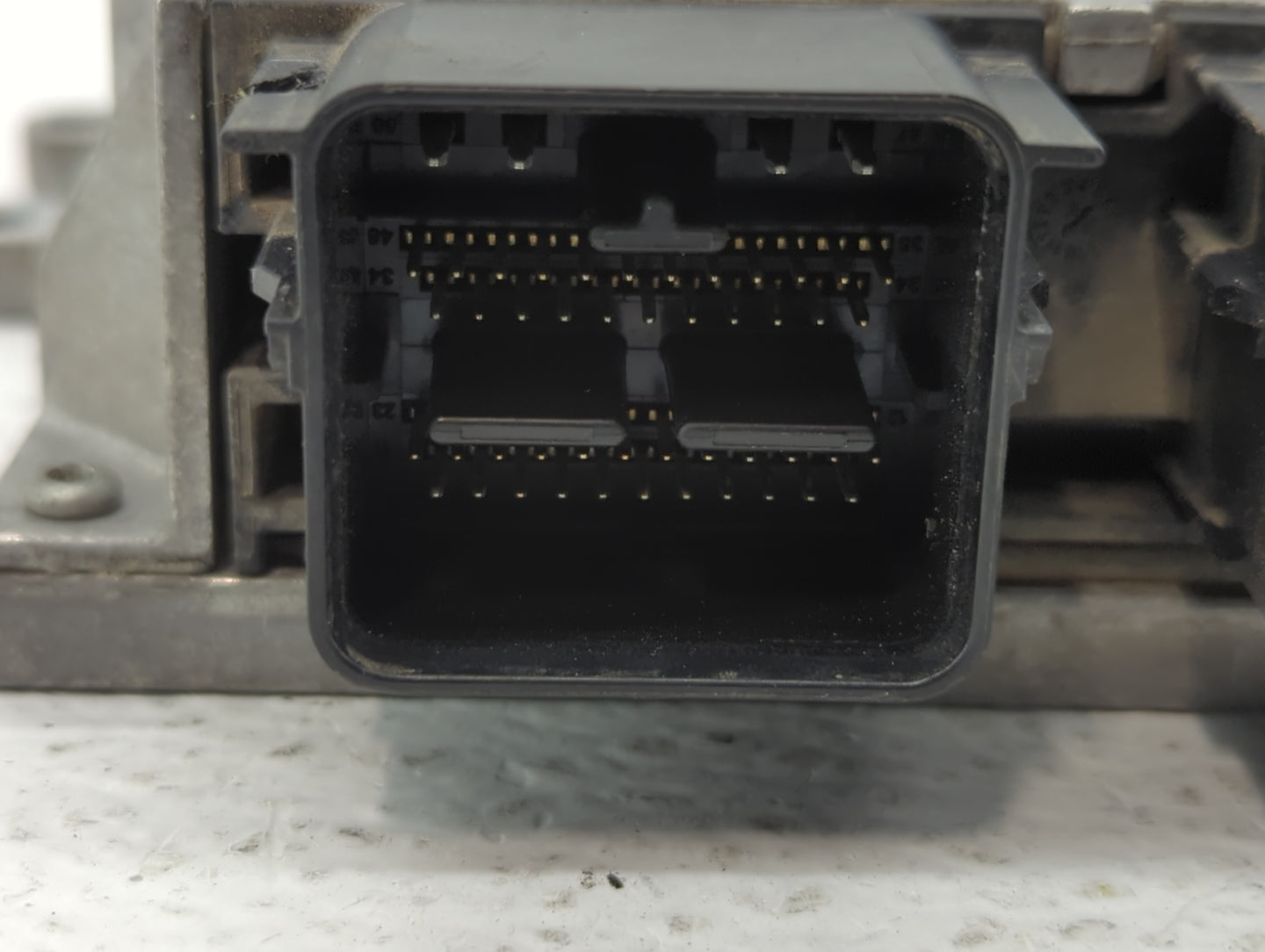 2014-2016 Ford Fusion PCM Engine Control Computer ECU ECM PCU OEM P/N:ES7A-12A650-JG ES7A-12A650-JF Fits Fits 2014 2015 2016