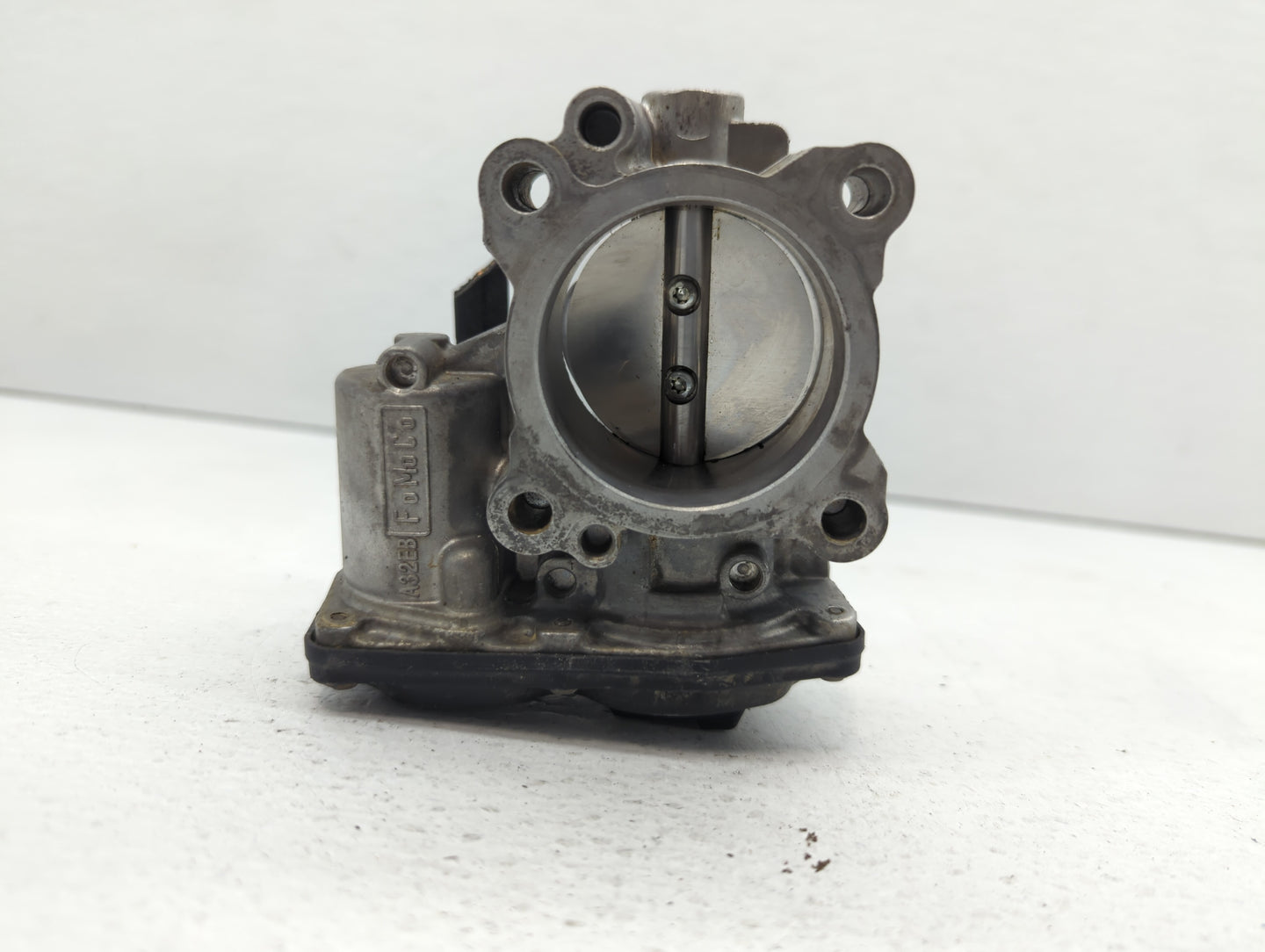 2014-2020 Ford Fusion Throttle Body P/N:DS7G-9F991-BB DS7G-9F991-CA Fits Fits 2014 2015 2016 2017 2018 2019 2020 OEM Used Au