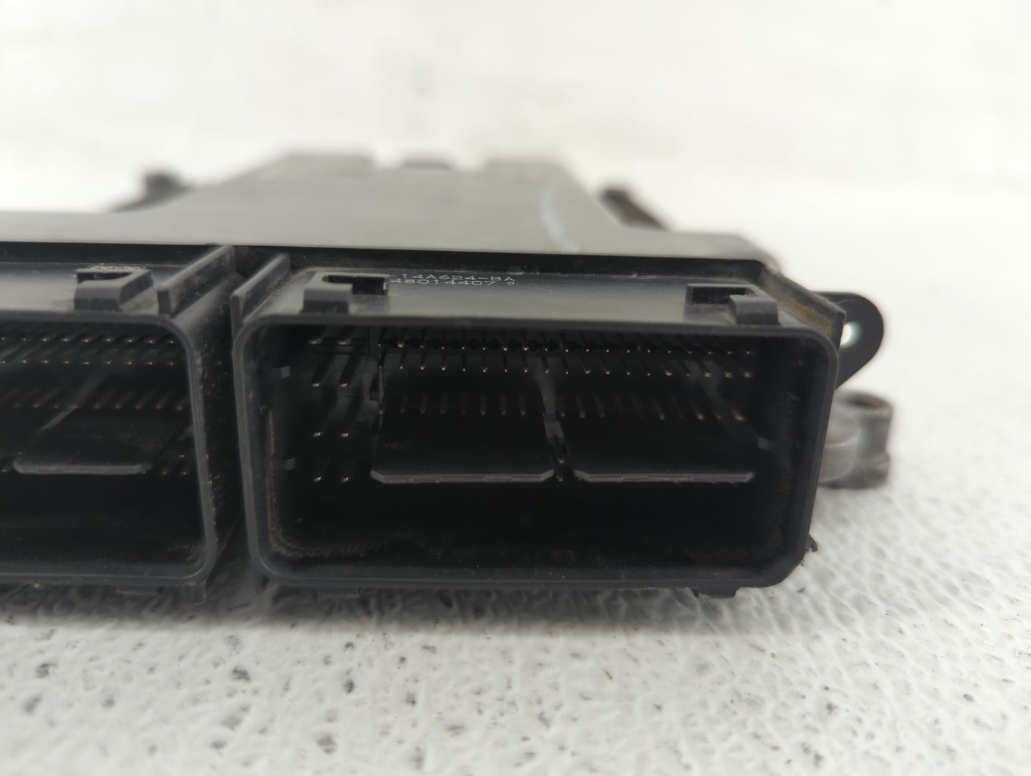 2015 Ford Fusion PCM Engine Control Computer ECU ECM PCU OEM P/N:FJ5A-12B684-AA FS7A-12A650-AUC, FS7A-12A650-AVC Fits OEM Us