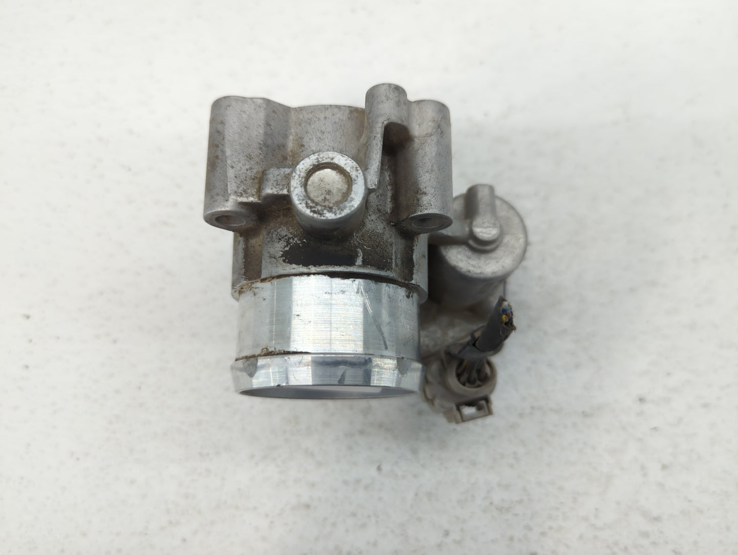2014-2020 Ford Fusion Throttle Body P/N:DS7G-9F991-BB Fits Fits 2014 2015 2016 2017 2018 2019 2020 OEM Used Auto Parts - Oem