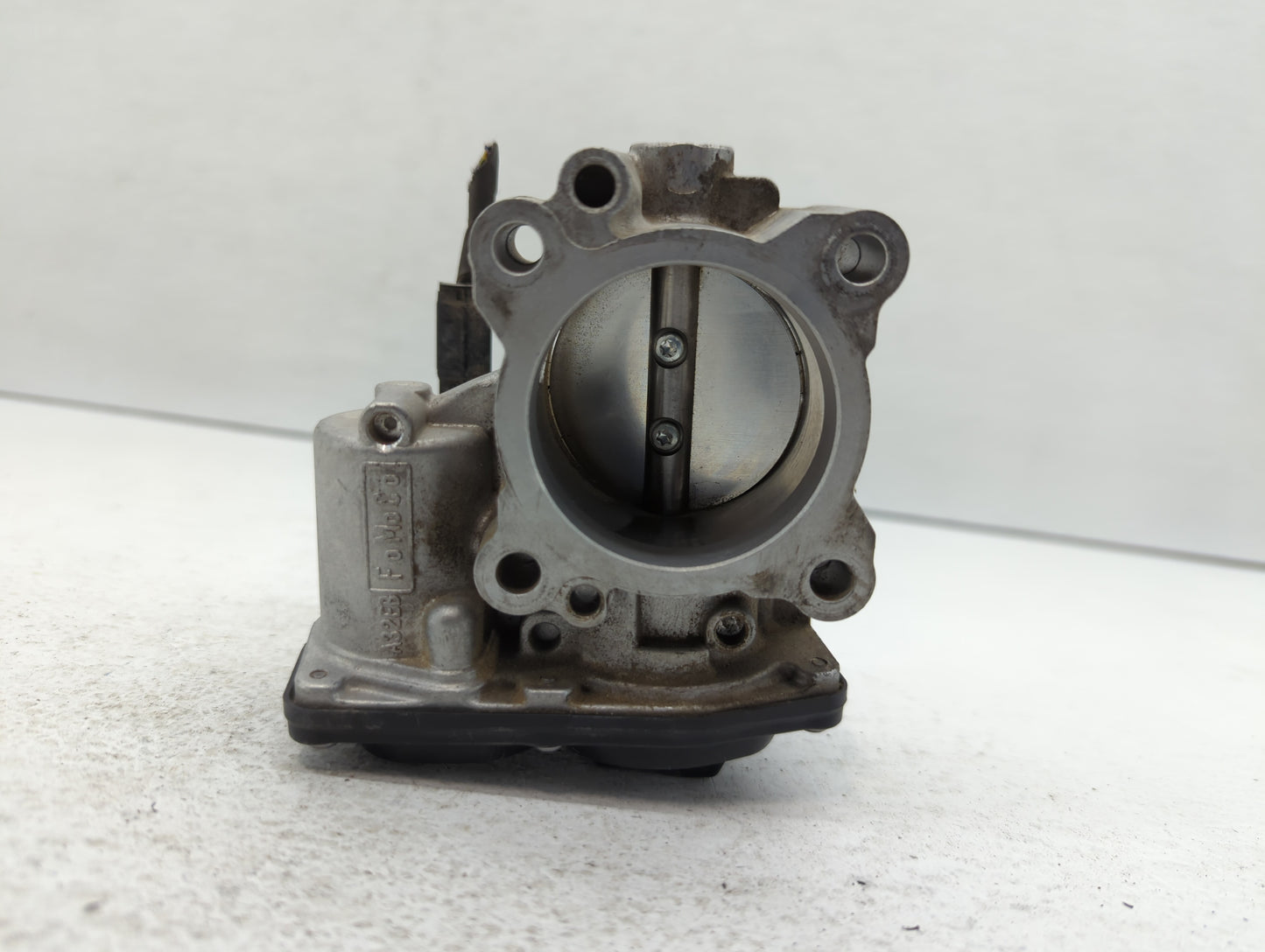 2014-2020 Ford Fusion Throttle Body P/N:DS7G-9F991-BB Fits Fits 2014 2015 2016 2017 2018 2019 2020 OEM Used Auto Parts - Oem