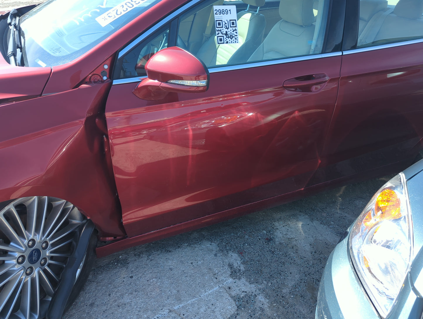 2013-2020 Ford Fusion Driver Front Door Oem 5010383 - Oemusedautoparts1.com