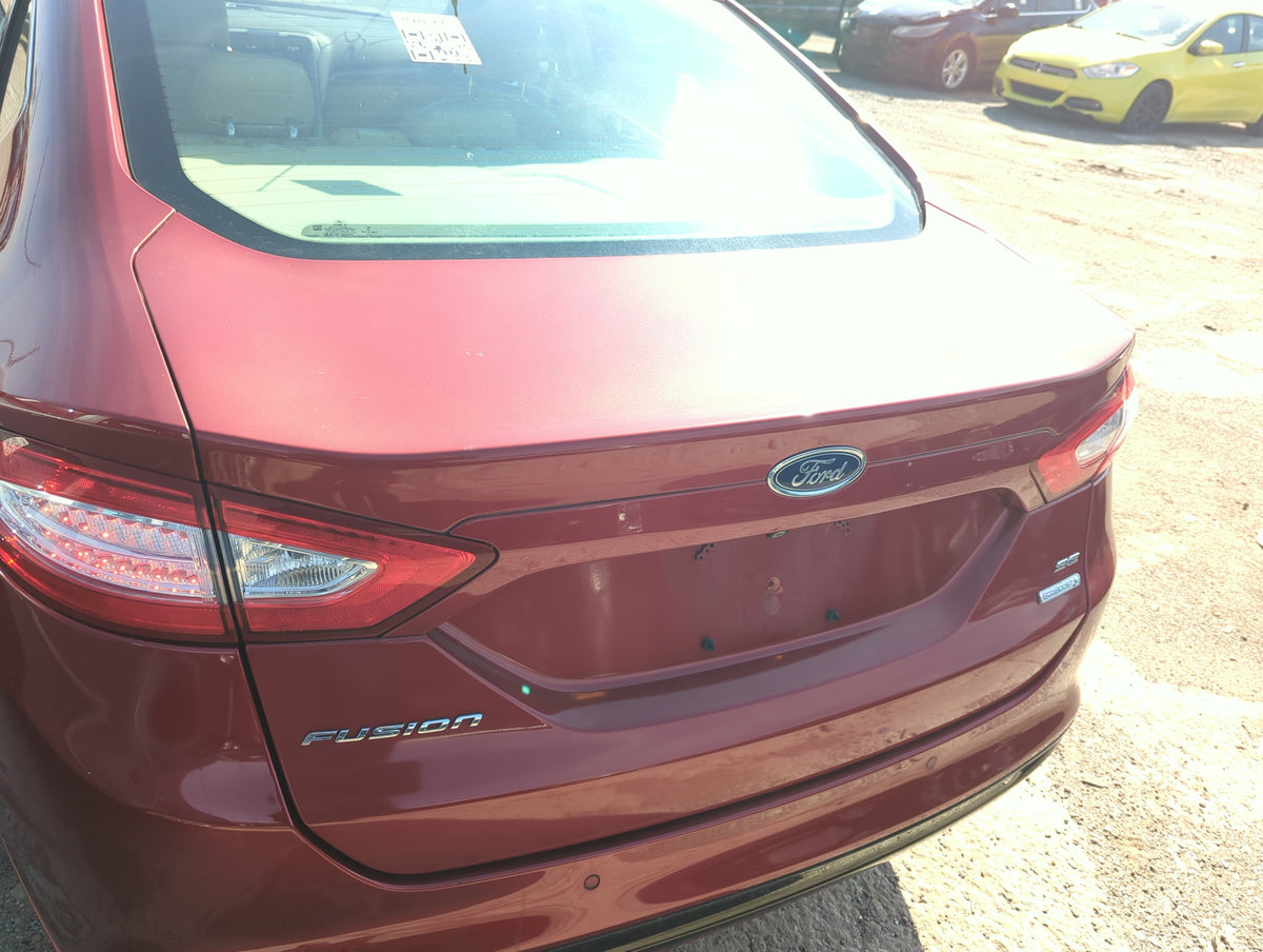 2013-2016 Ford Fusion Trunk/decklid/hatch/tailgate Oem 5010384 - Oemusedautoparts1.com