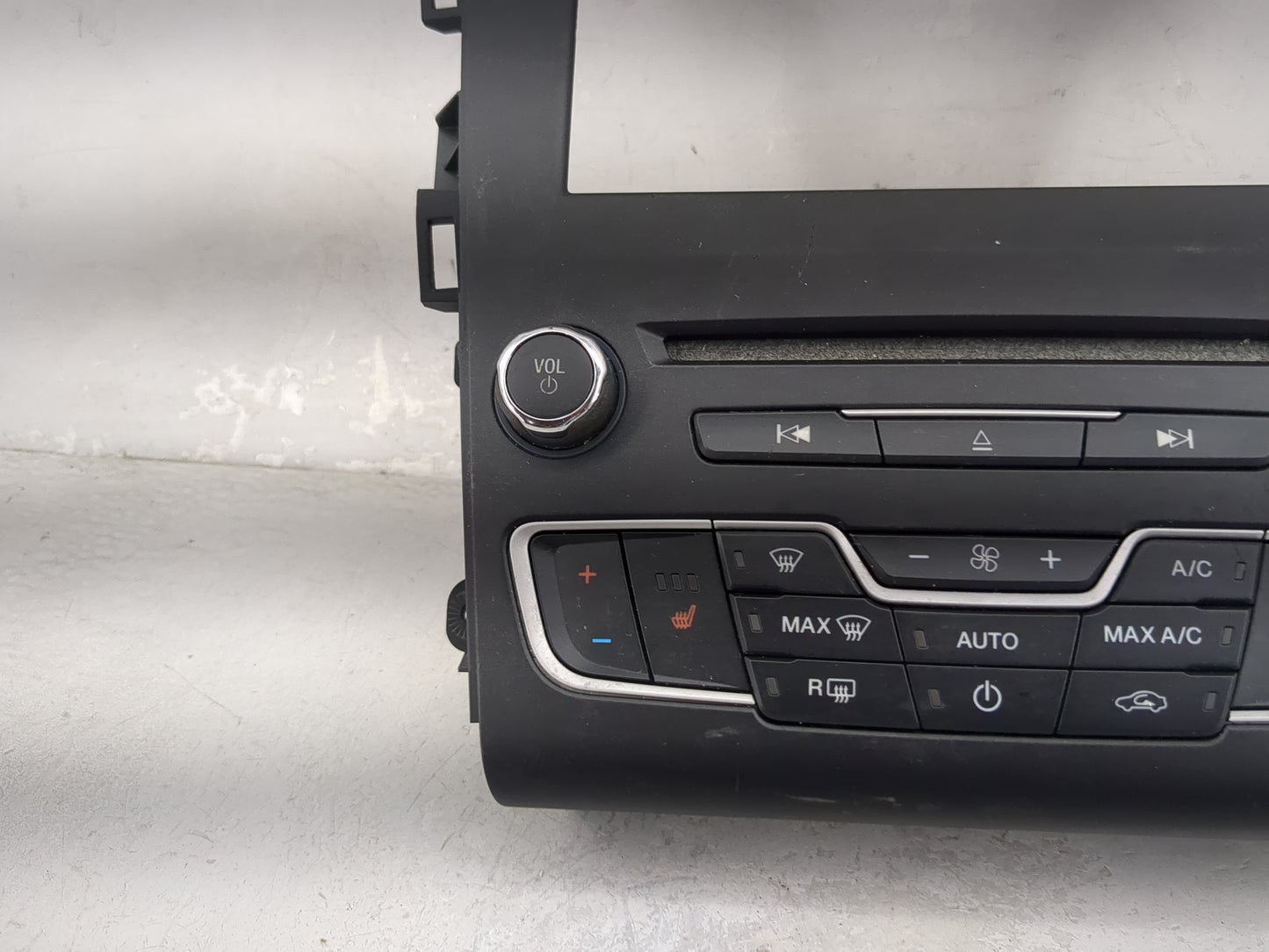 2015 Ford Fusion Climate Control Module Temperature AC/Heater Replacement P/N:GS7T-18E245-AEB Fits OEM Used Auto Parts - Oem