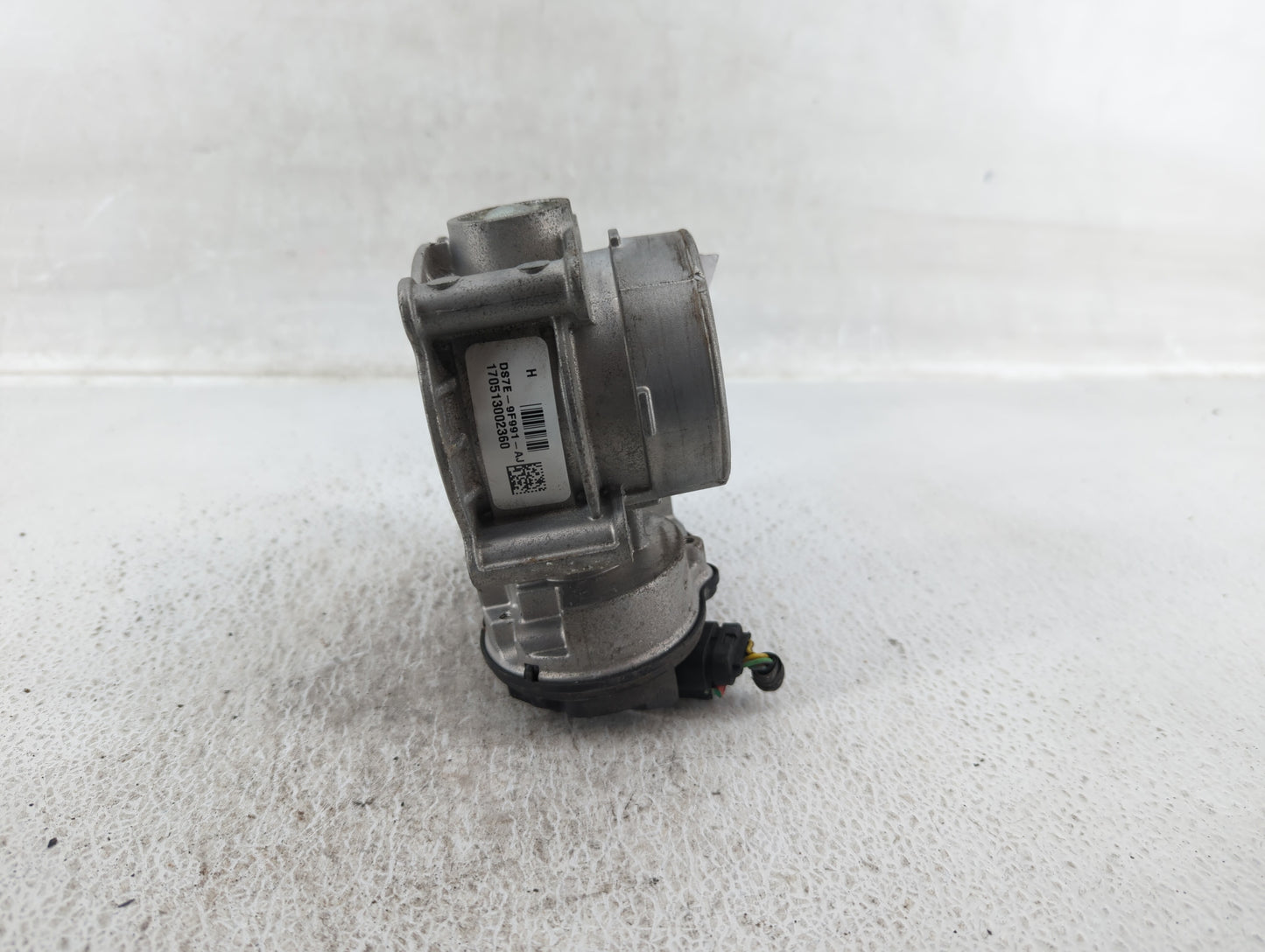 2013-2020 Ford Fusion Throttle Body P/N:DS7E-9F991-AJ DS7E-9F991-AF Fits Fits 2013 2014 2015 2016 2017 2018 2019 2020 2021 2