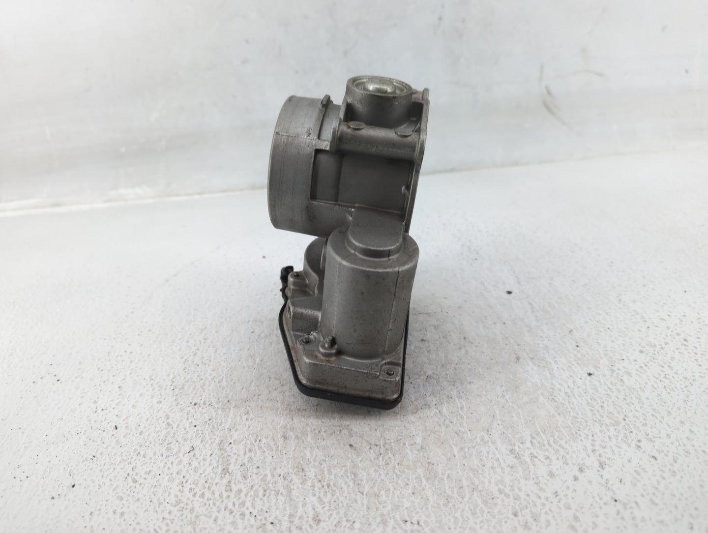 2013-2020 Ford Fusion Throttle Body P/N:7S7G-9F991-AF Fits Fits 2013 2014 2015 2016 2017 2018 2019 2020 2021 2022 OEM Used A
