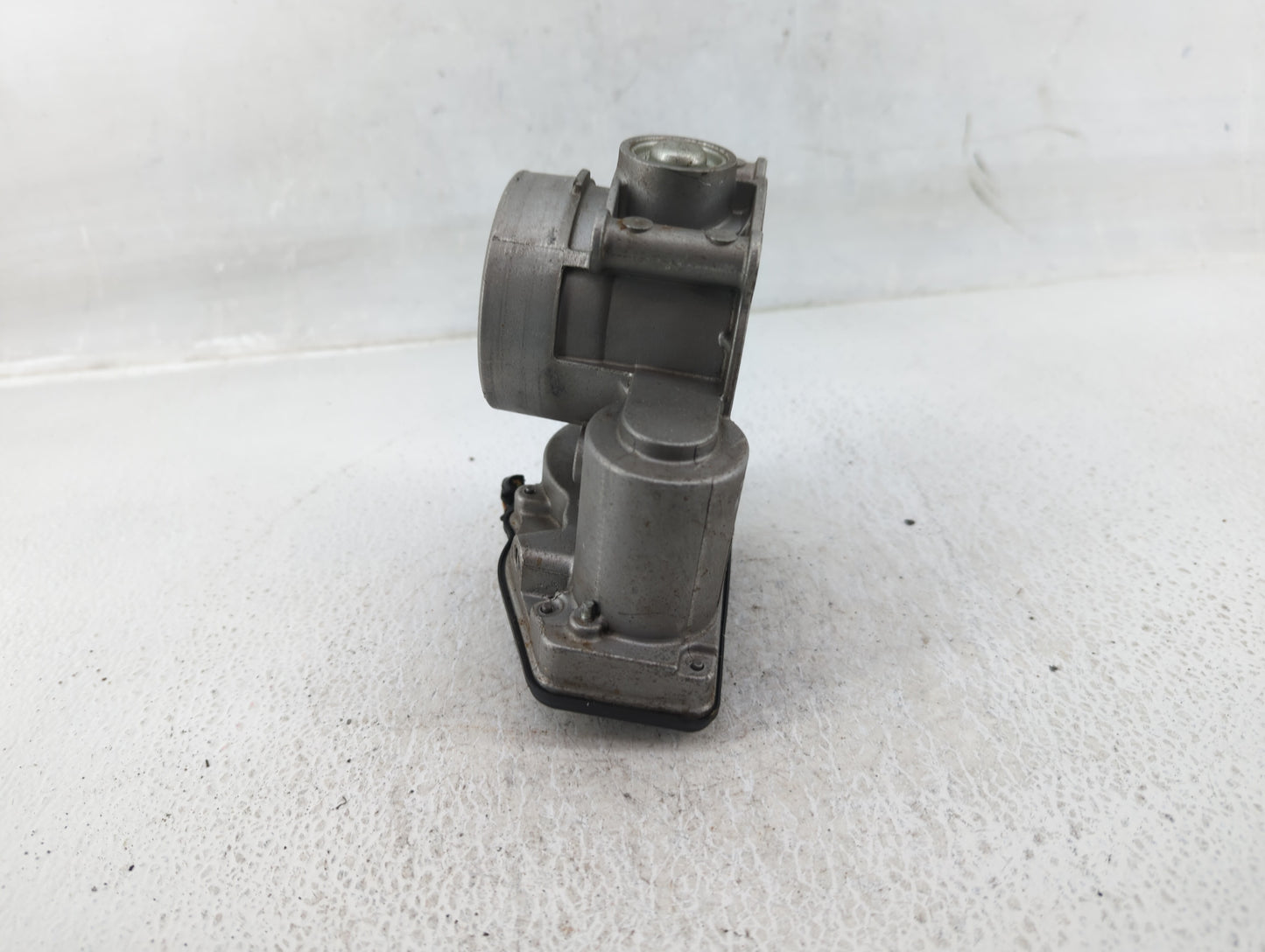 2013-2020 Ford Fusion Throttle Body P/N:7S7G-9F991-AF Fits Fits 2013 2014 2015 2016 2017 2018 2019 2020 2021 2022 OEM Used A