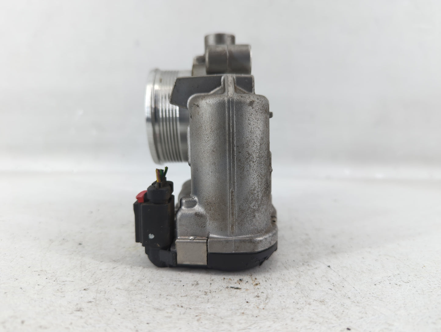 2014-2020 Ford Fusion Throttle Body P/N:DS7E-9F991-BB Fits Fits 2014 2015 2016 2017 2018 2019 2020 2021 2022 OEM Used Auto P