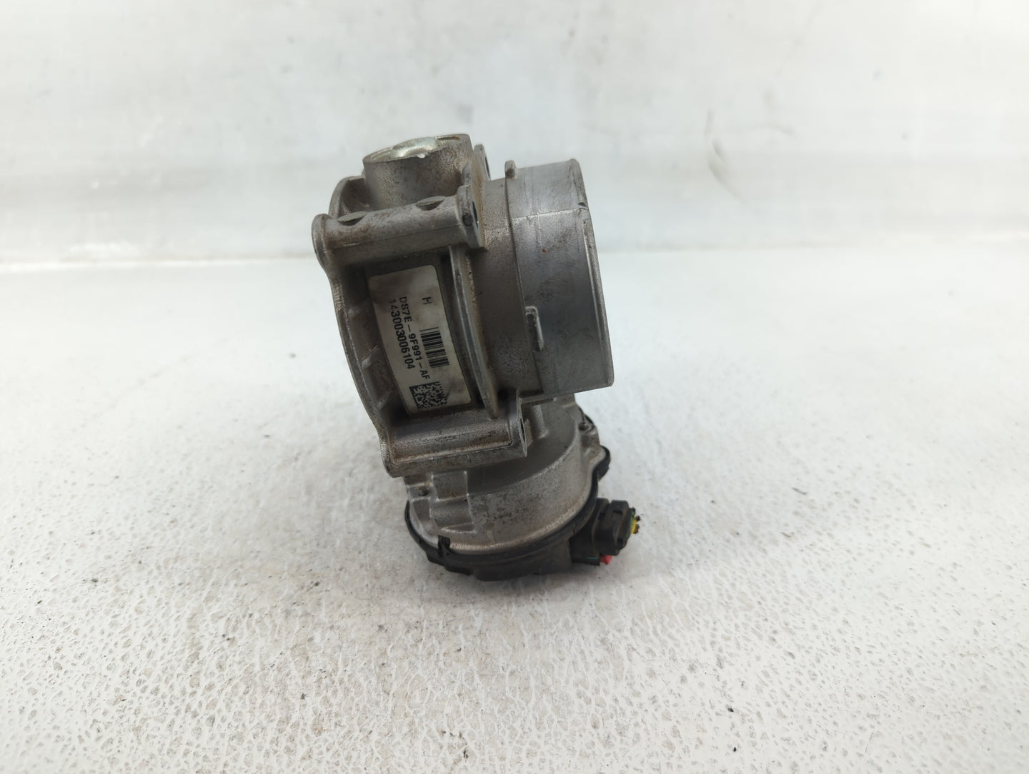 2013-2020 Ford Fusion Throttle Body P/N:DS7E-9F991-AF Fits Fits 2013 2014 2015 2016 2017 2018 2019 2020 2021 2022 OEM Used A
