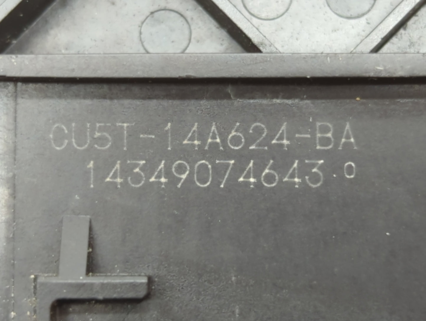 2014-2016 Ford Fusion PCM Engine Control Computer ECU ECM PCU OEM P/N:ES7A-12A650-CPB Fits Fits 2014 2015 2016 OEM Used Auto