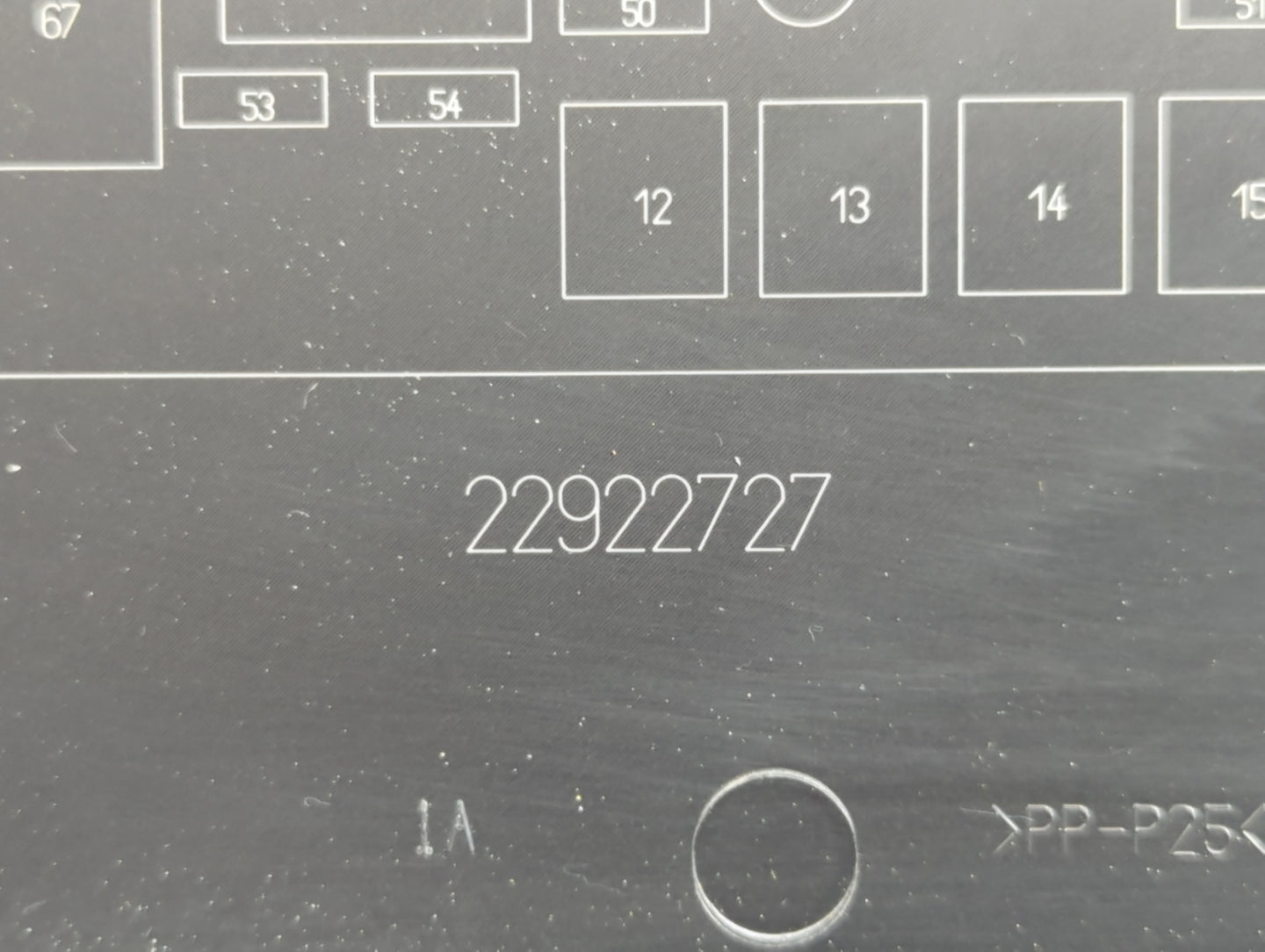 2015 Ford Fusion Fusebox Fuse Box Panel Relay Module P/N:22922727 Fits OEM Used Auto Parts - Oemusedautoparts1.com