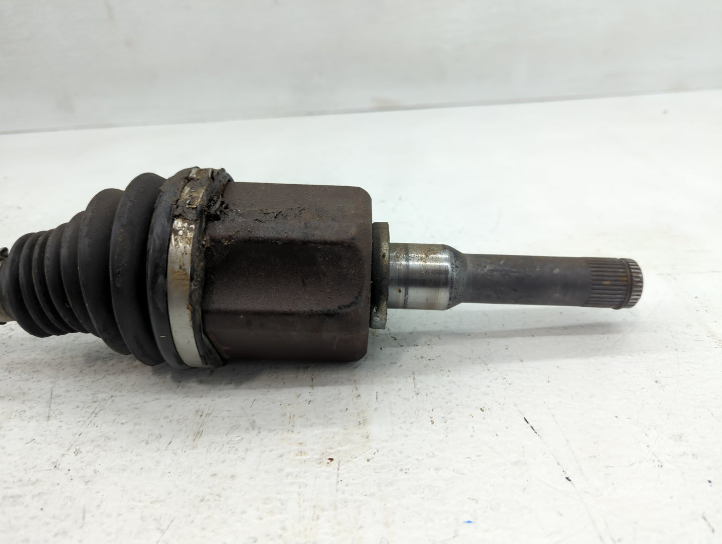 2013-2020 Ford Fusion Axle Shaft Front Driver Cv C/v - Oemusedautoparts1.com