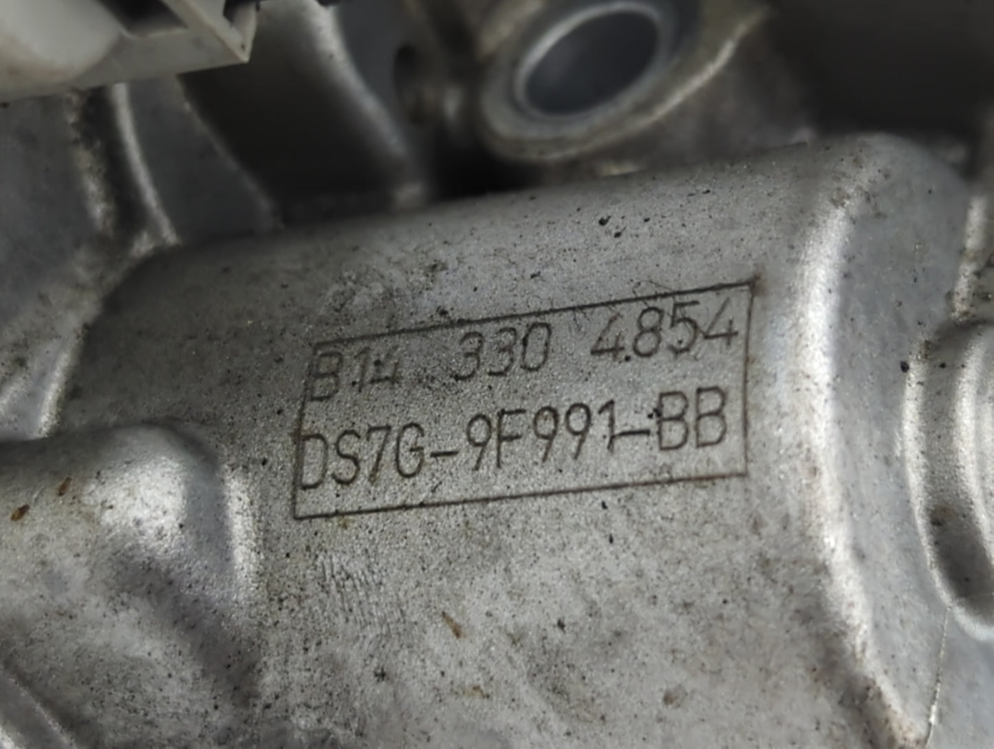2014-2020 Ford Fusion Throttle Body P/N:DS7G-9F991-BB Fits Fits 2014 2015 2016 2017 2018 2019 2020 OEM Used Auto Parts - Oem