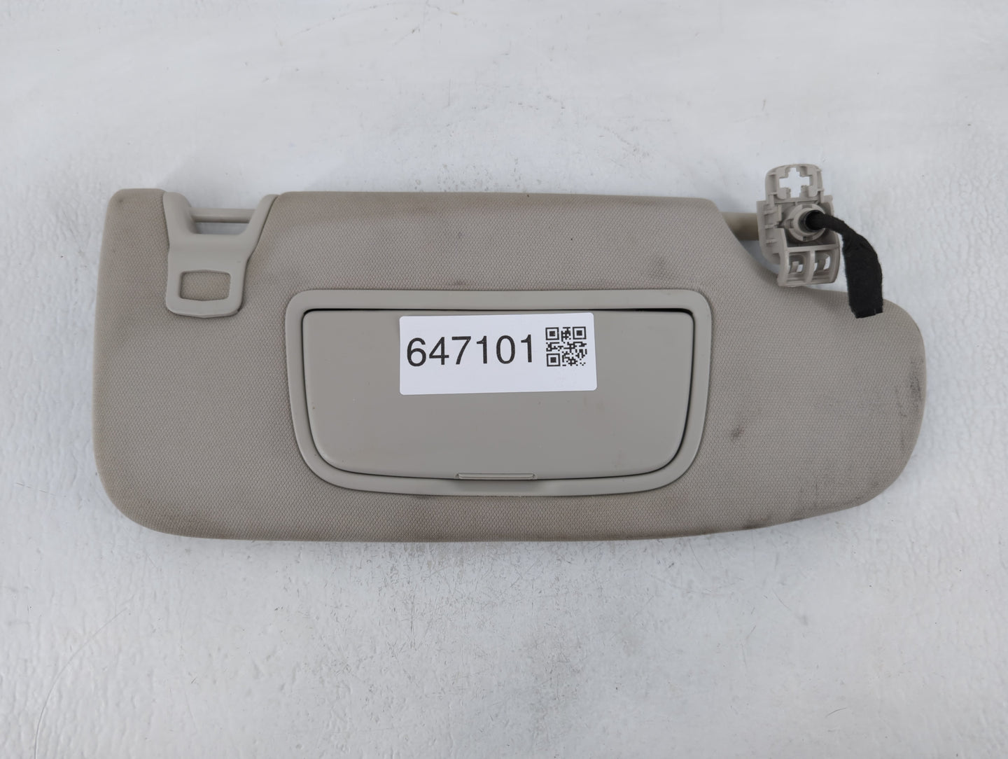 2015-2016 Ford Fusion Sun Visor Shade Replacement Passenger Right Mirror Fits Fits 2015 2016 OEM Used Auto Parts - Oemusedau