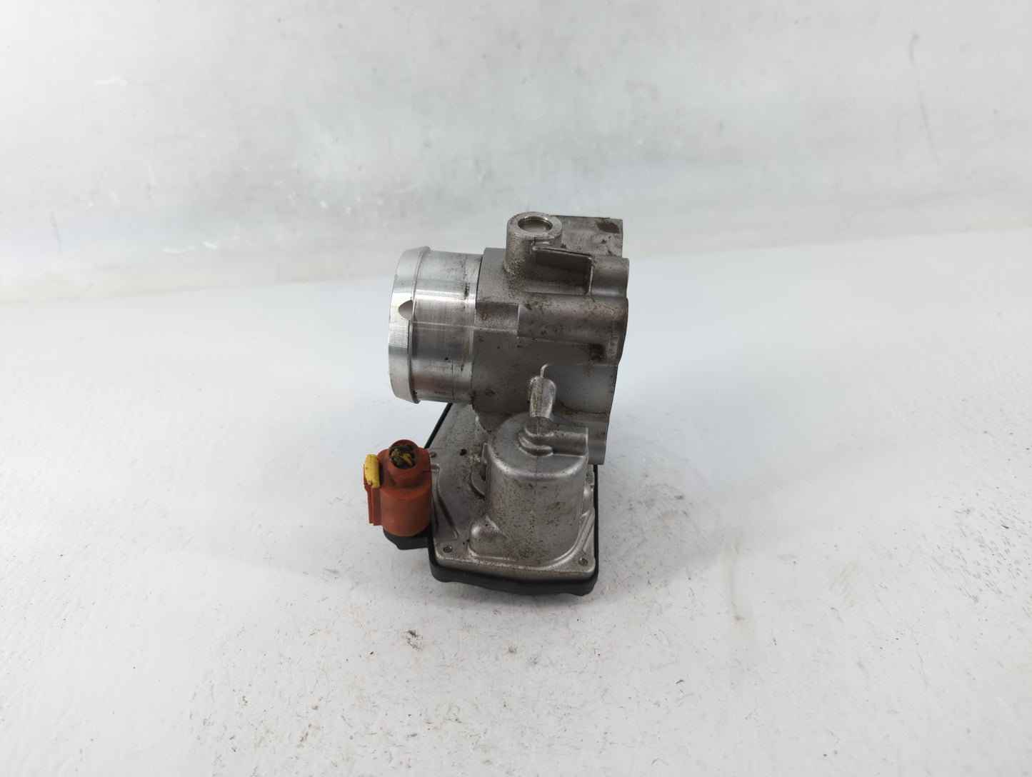 2014-2020 Ford Fusion Throttle Body P/N:B16 161 4165 DS7G-9F991-BB Fits Fits 2014 2015 2016 2017 2018 2019 2020 OEM Used Aut