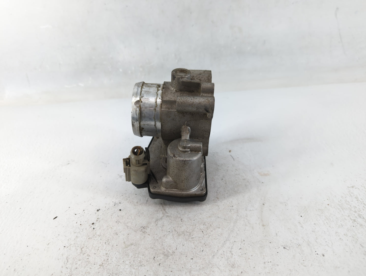 2014-2020 Ford Fusion Throttle Body P/N:B14 315 4603 DS7G-9F991-BB Fits Fits 2014 2015 2016 2017 2018 2019 2020 OEM Used Aut