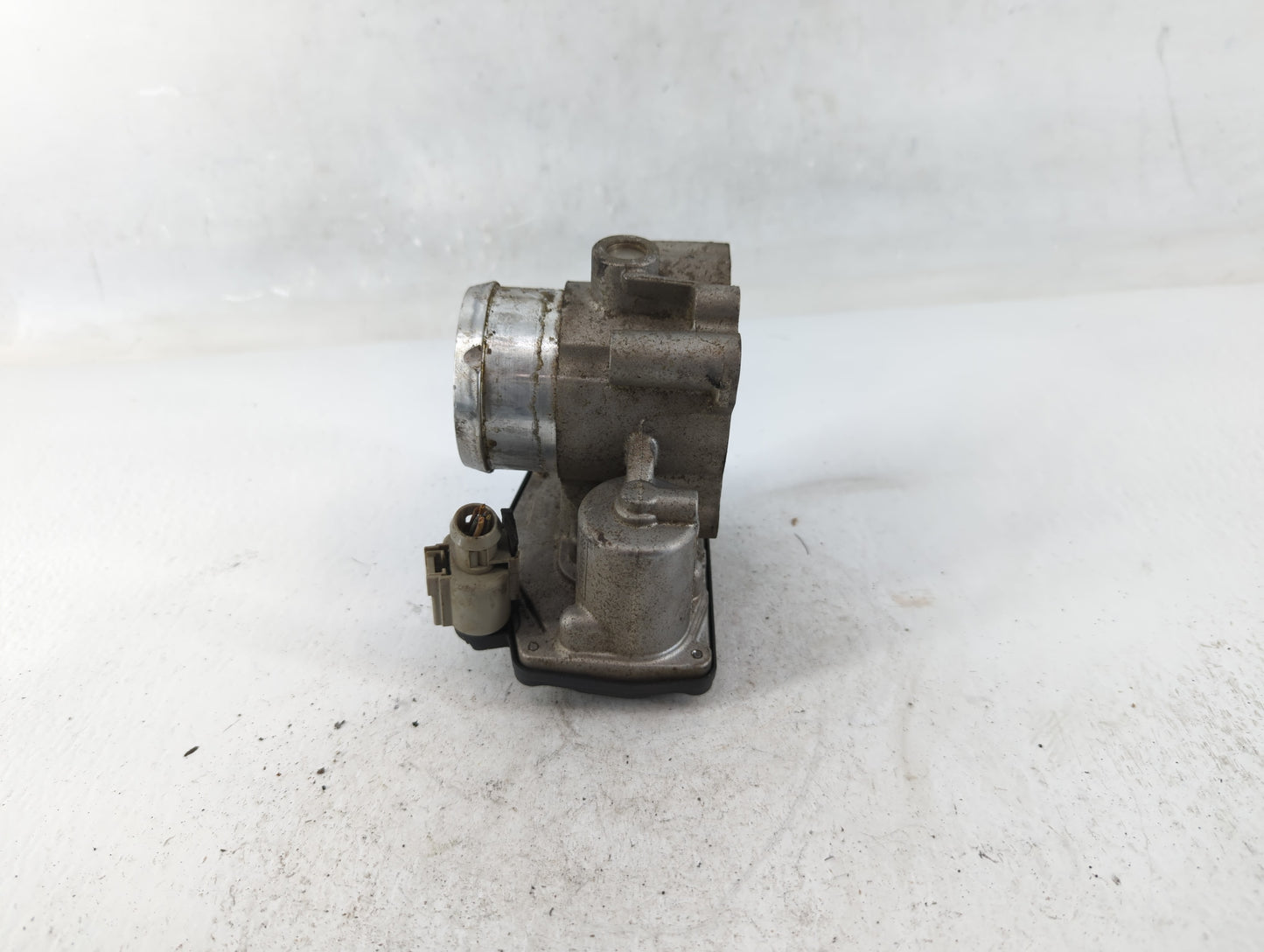 2014-2020 Ford Fusion Throttle Body P/N:B14 315 4603 DS7G-9F991-BB Fits Fits 2014 2015 2016 2017 2018 2019 2020 OEM Used Aut