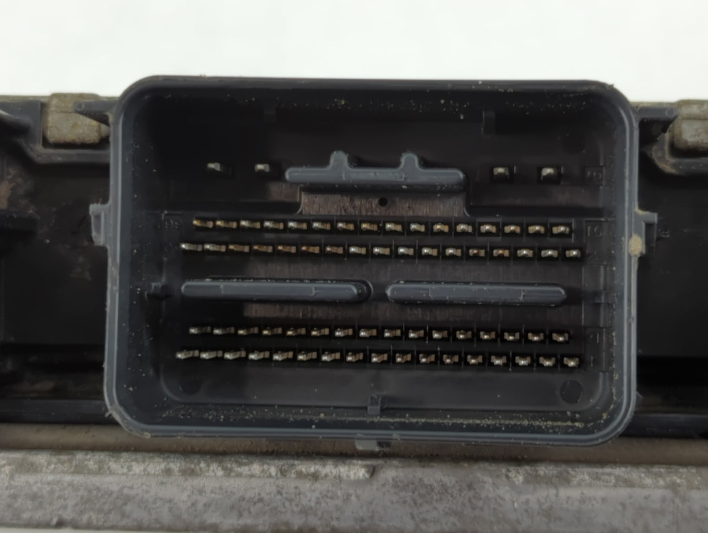 2014-2016 Ford Fusion PCM Engine Control Computer ECU ECM PCU OEM P/N:ES7A-12A650-GG Fits Fits 2014 2015 2016 OEM Used Auto 
