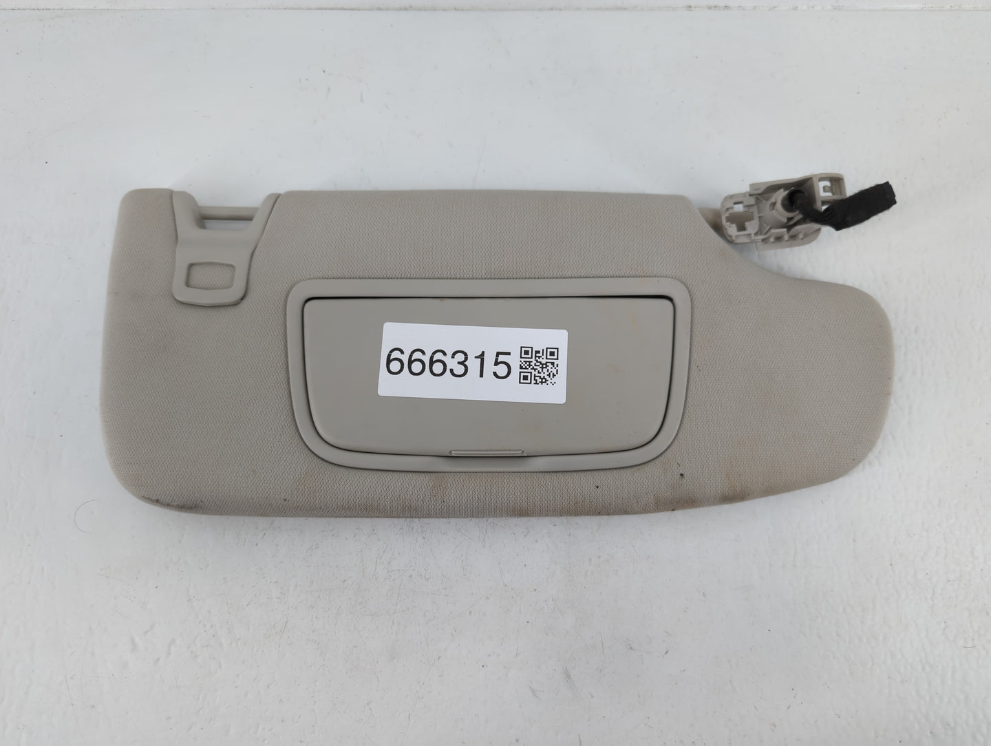 2015-2016 Ford Fusion Sun Visor Shade Replacement Passenger Right Mirror Fits Fits 2015 2016 OEM Used Auto Parts - Oemusedau