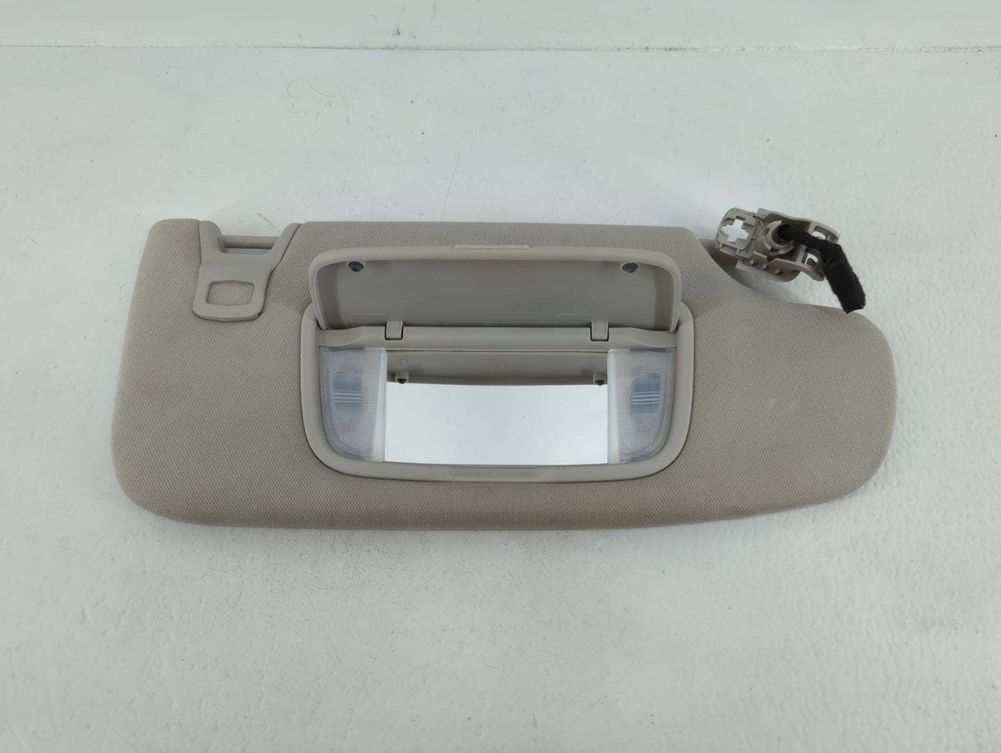 2015-2016 Ford Fusion Sun Visor Shade Replacement Passenger Right Mirror Fits Fits 2015 2016 OEM Used Auto Parts - Oemusedau