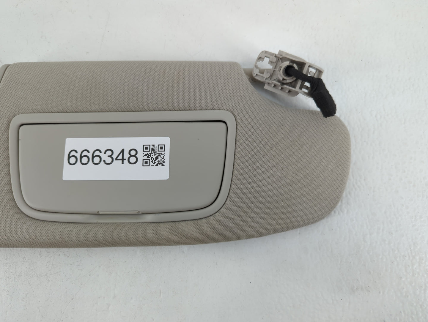 2015-2016 Ford Fusion Sun Visor Shade Replacement Passenger Right Mirror Fits Fits 2015 2016 OEM Used Auto Parts - Oemusedau