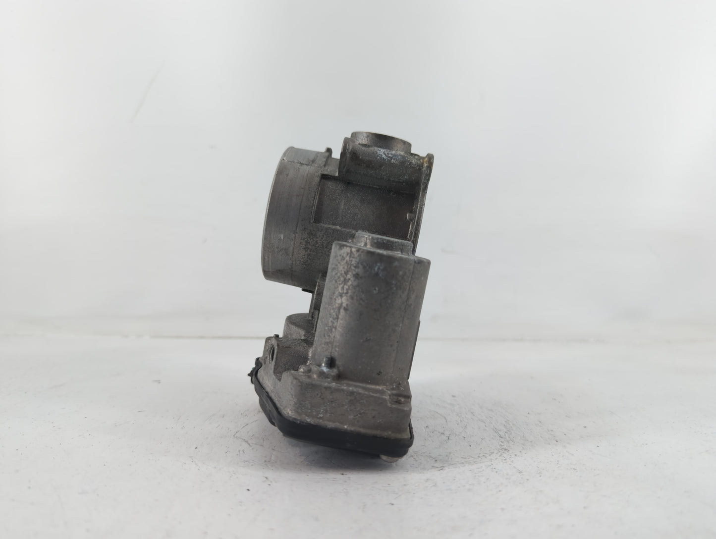 2013-2020 Ford Fusion Throttle Body P/N:3K1429A-0190 Fits Fits 2013 2014 2015 2016 2017 2018 2019 2020 2021 2022 OEM Used Au