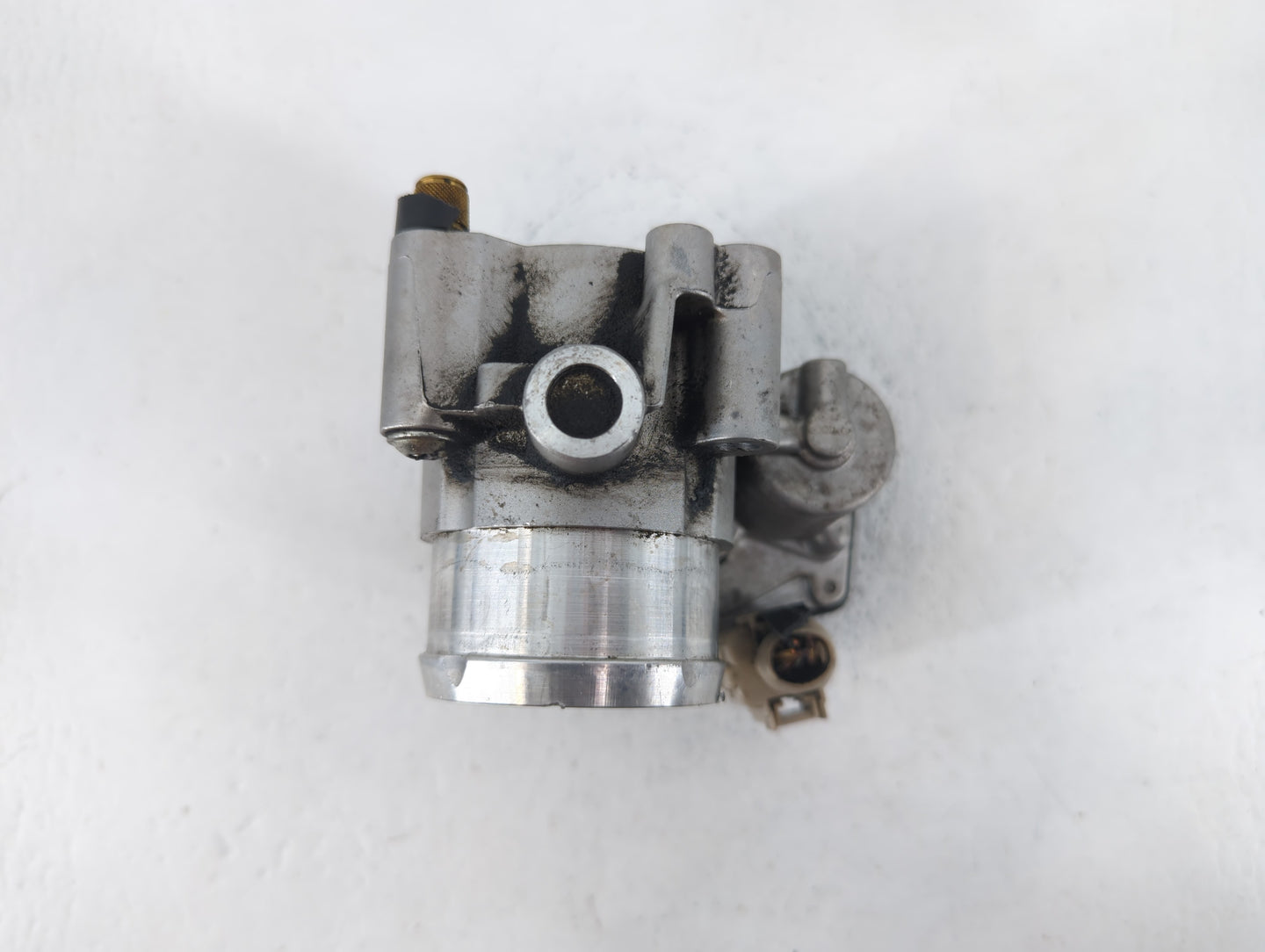 2014-2020 Ford Fusion Throttle Body Fits Fits 2014 2015 2016 2017 2018 2019 2020 OEM Used Auto Parts - Oemusedautoparts1.com