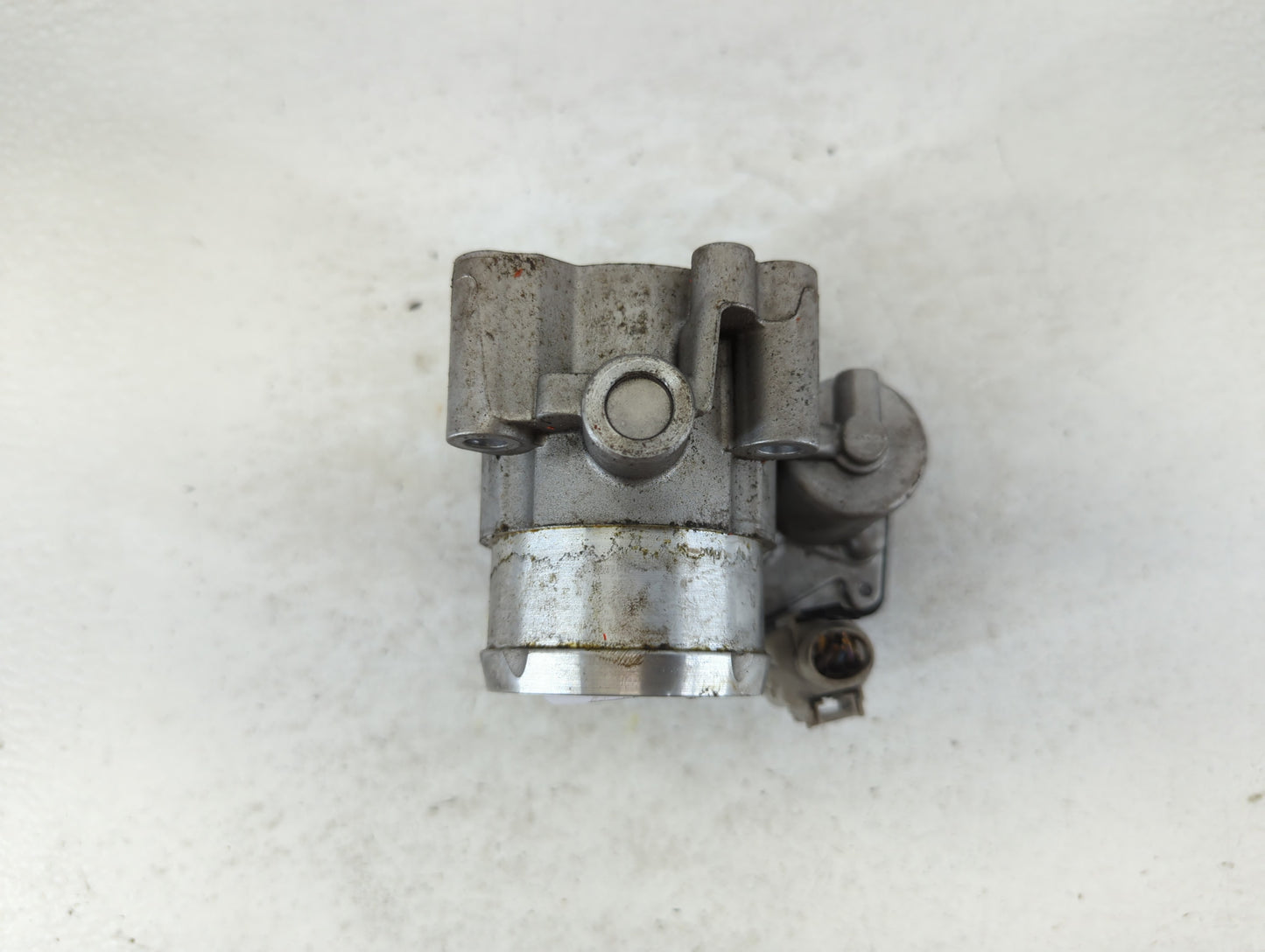 2014-2020 Ford Fusion Throttle Body P/N:B15 008 4751 DS7G-9F991-BB Fits Fits 2014 2015 2016 2017 2018 2019 2020 OEM Used Aut