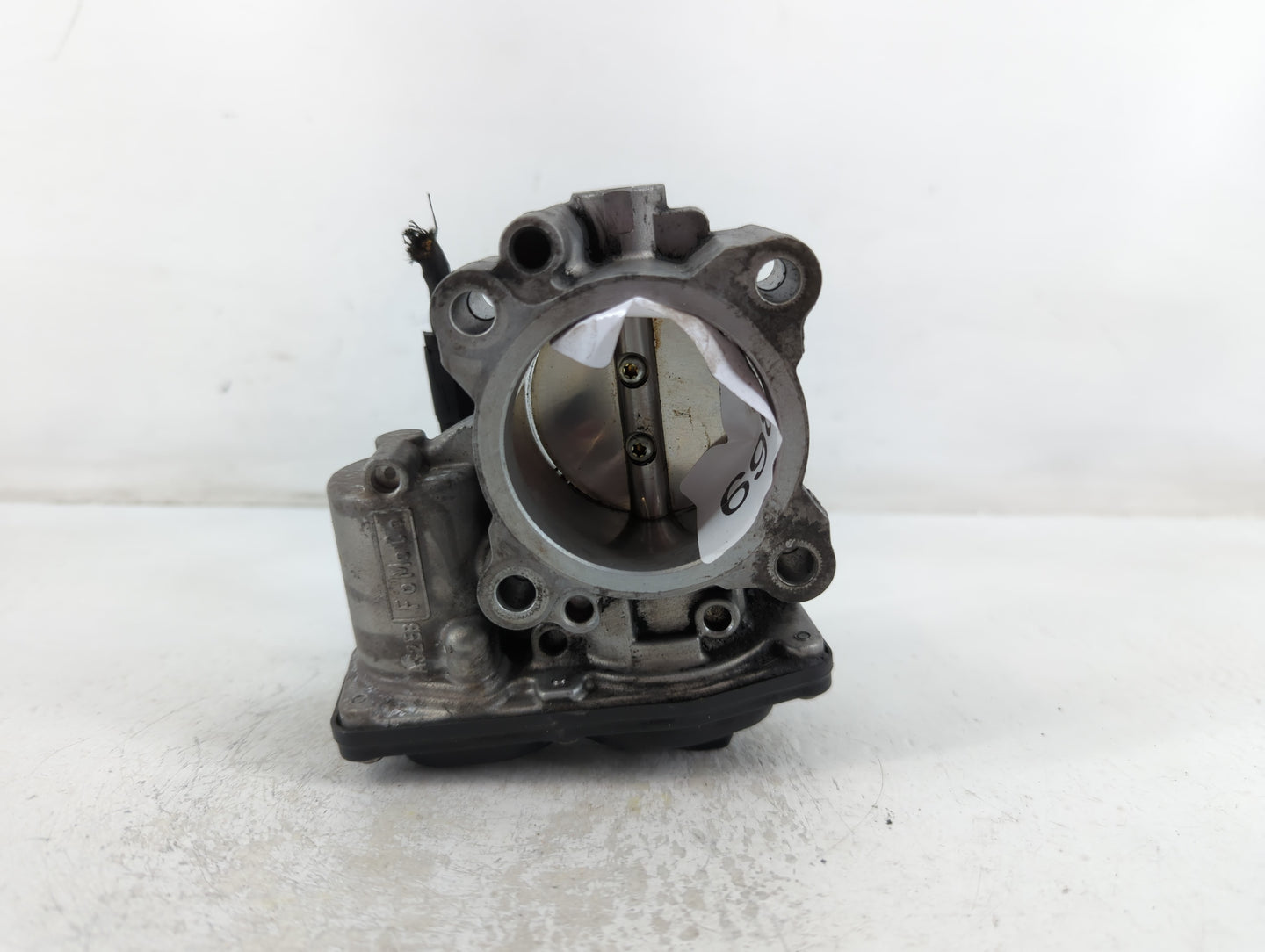 2014-2020 Ford Fusion Throttle Body P/N:DS7G-9F991-BB Fits Fits 2014 2015 2016 2017 2018 2019 2020 OEM Used Auto Parts - Oem