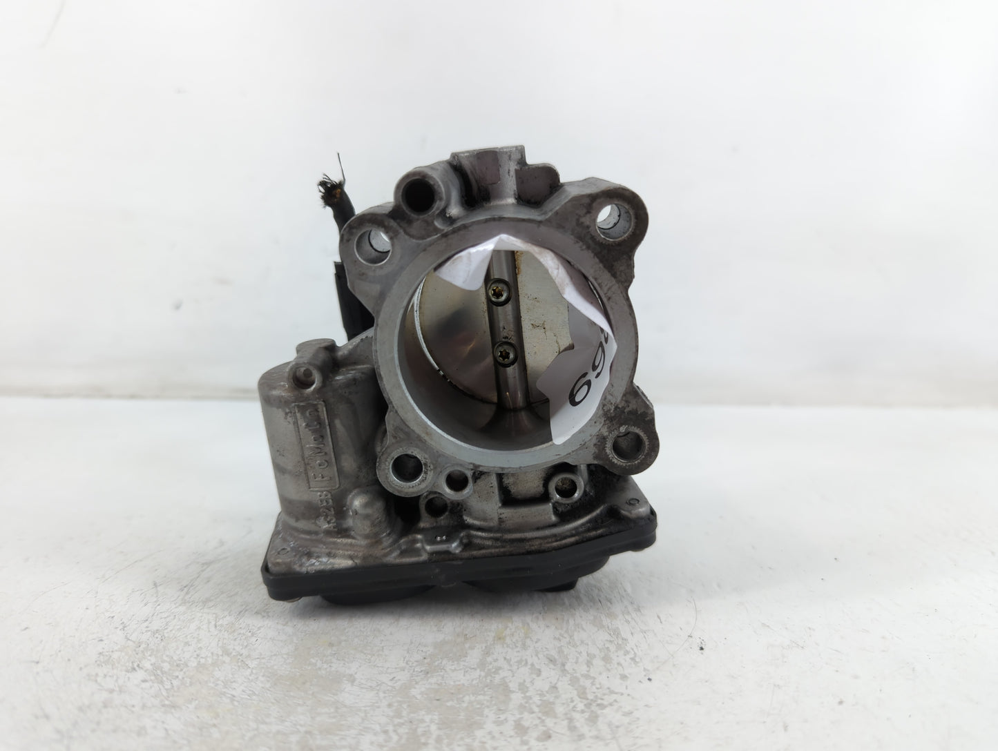 2014-2020 Ford Fusion Throttle Body P/N:DS7G-9F991-BB Fits Fits 2014 2015 2016 2017 2018 2019 2020 OEM Used Auto Parts - Oem