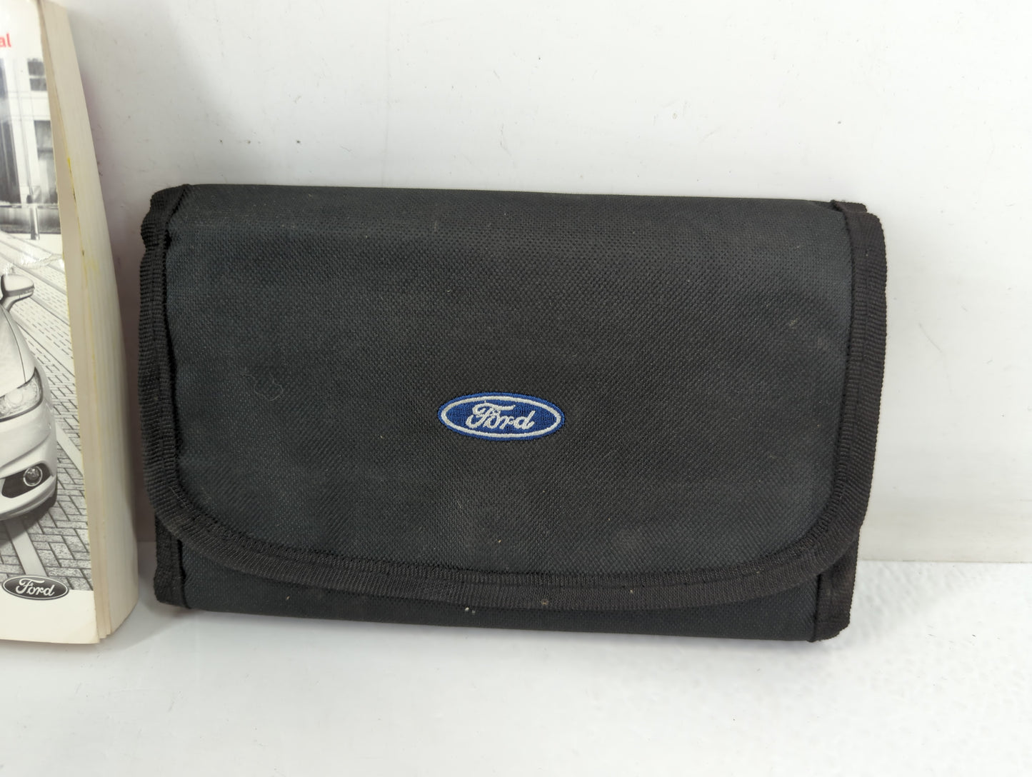 2015 Ford Fusion Owners Manual Book Guide P/N:FE5J 19A321 AA OEM Used Auto Parts - Oemusedautoparts1.com