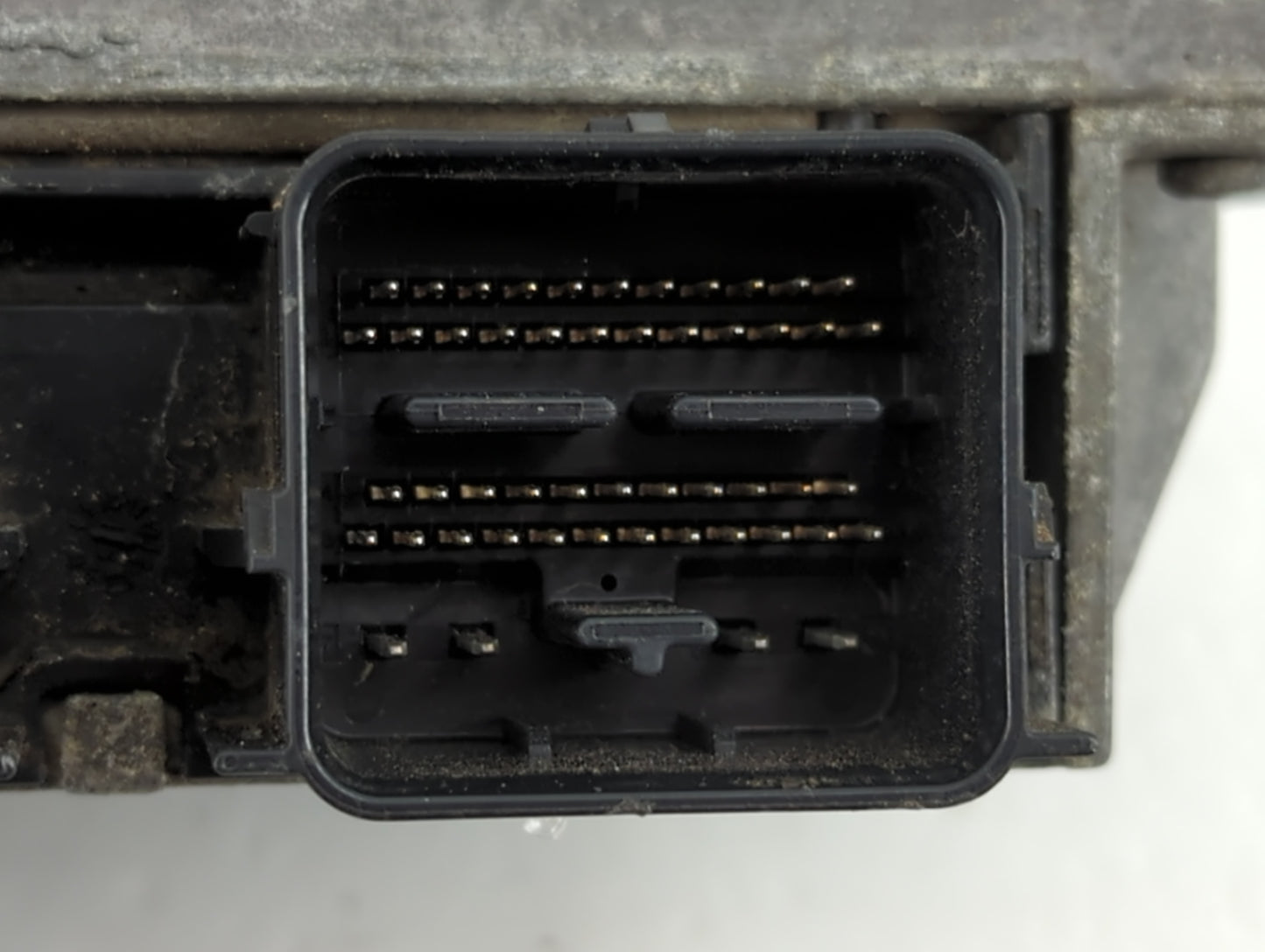 2014-2016 Ford Fusion PCM Engine Control Computer ECU ECM PCU OEM P/N:6PXS9LAF70 ES7A-12A650-GG Fits Fits 2014 2015 2016 OEM