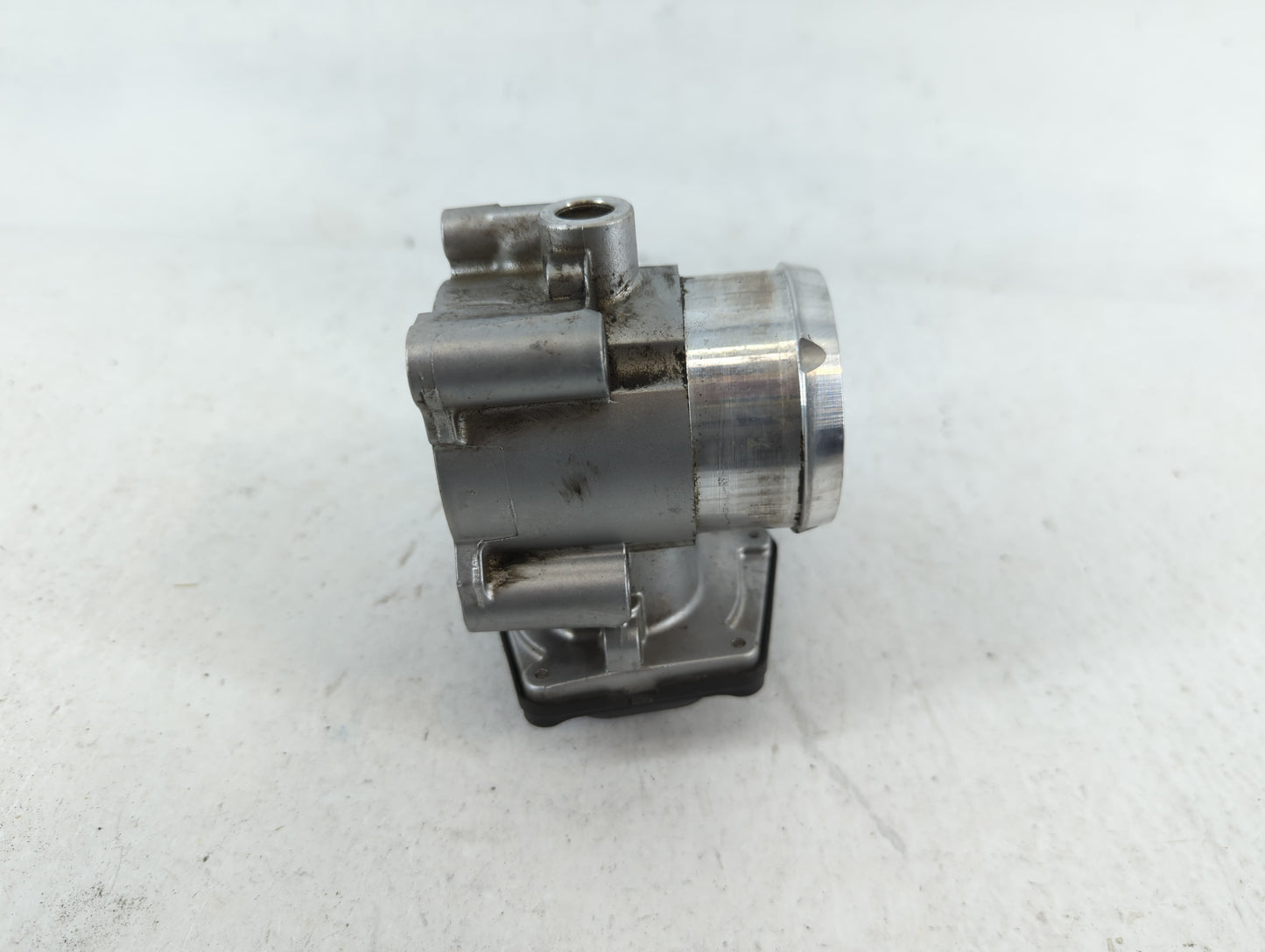 2014-2020 Ford Fusion Throttle Body P/N:DS9G-9F991-BB B14 192 4648 Fits Fits 2014 2015 2016 2017 2018 2019 2020 OEM Used Aut