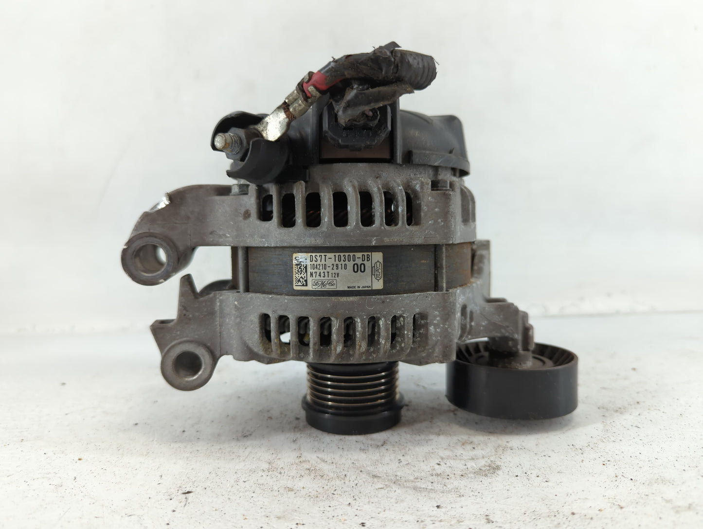 2013-2020 Ford Fusion Alternator Replacement Generator Charging Assembly Engine OEM P/N:104210-2910 DS7T-10300-DB Fits OEM U
