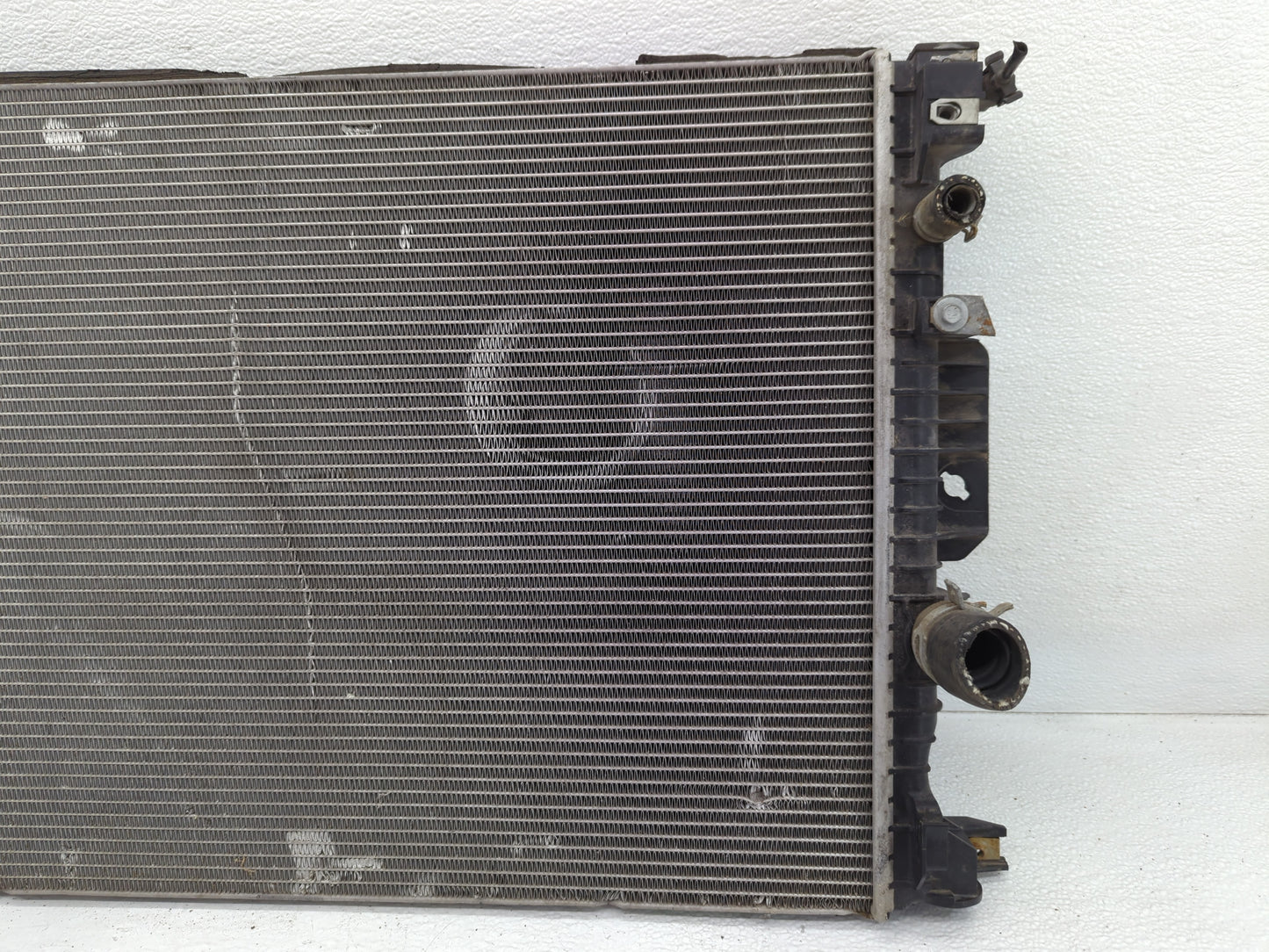 2013-2017 Ford Fusion Engine Cooling Radiator Condensor P/N:DG93-8005-FZ Fits Fits 2013 2014 2015 2016 2017 OEM Used Auto Pa
