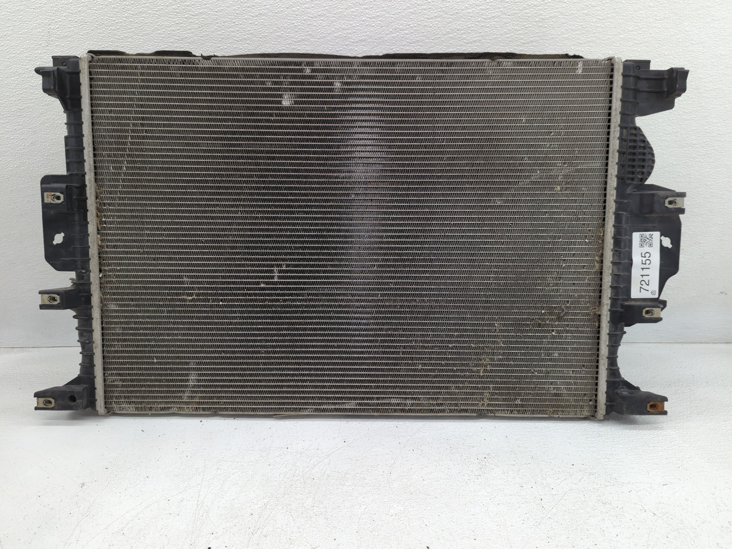 2013-2017 Ford Fusion Engine Cooling Radiator Condensor P/N:DG93-8005-FZ Fits Fits 2013 2014 2015 2016 2017 OEM Used Auto Pa