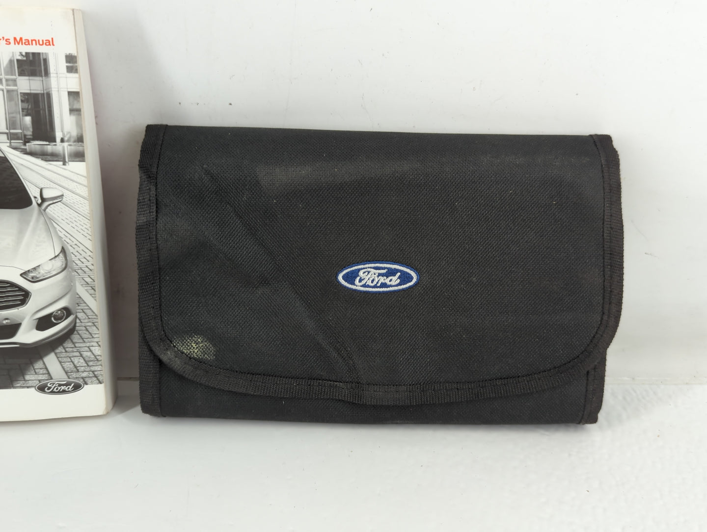 2015 Ford Fusion Owners Manual Book Guide P/N:FE5J 19A321 AB OEM Used Auto Parts - Oemusedautoparts1.com